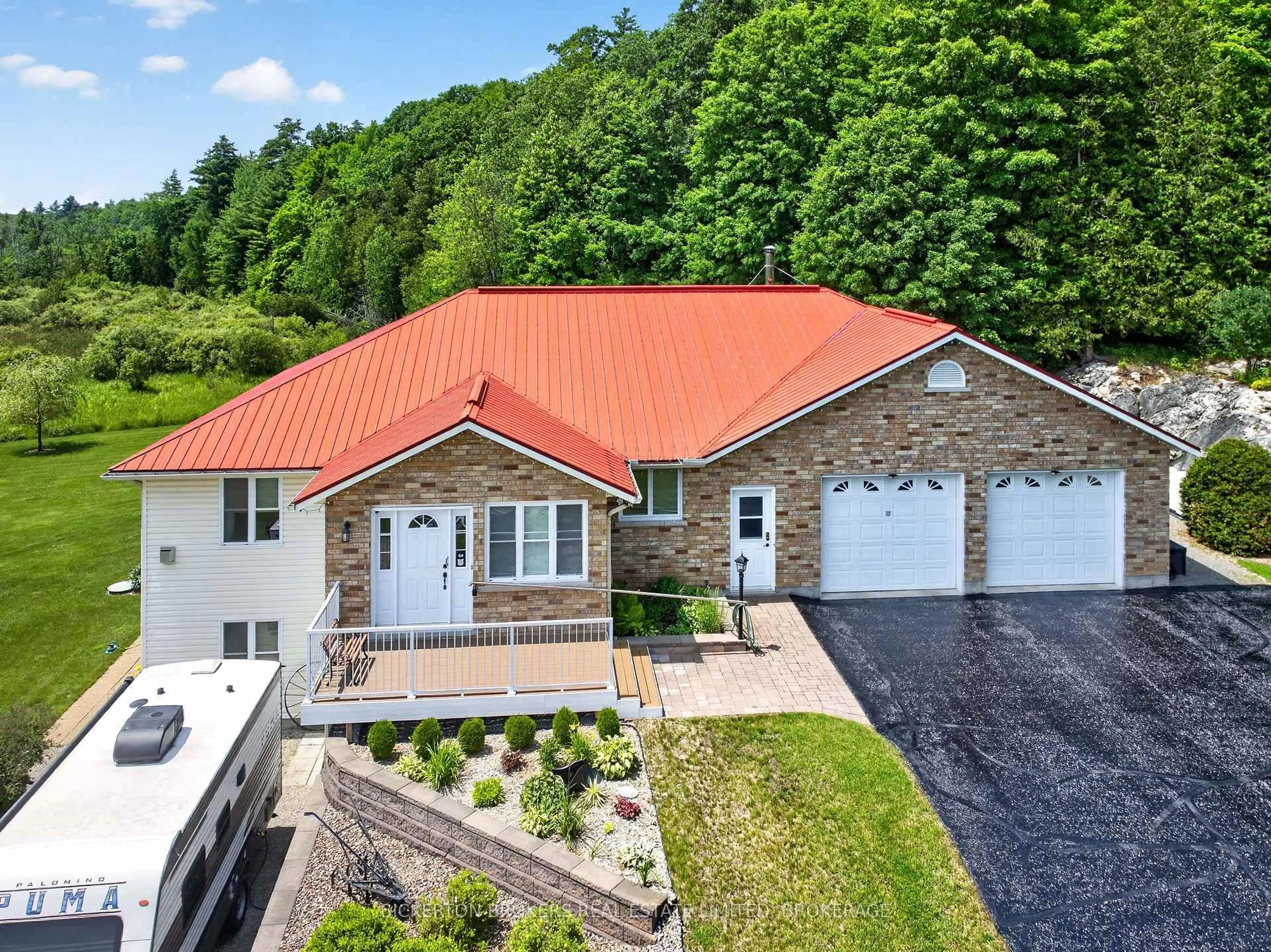 A pic from outside/outdoor area/front of a property/back of a property/a pic from drone, unknown for 224 Big Hill Rd, Leeds and the Thousand Islands Ontario K0H 2N0