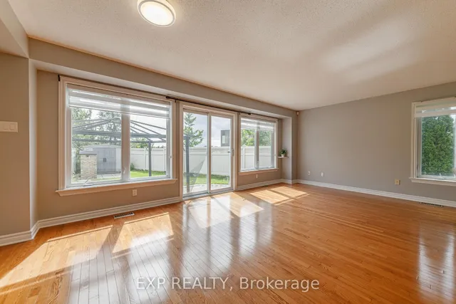 4220 Kelly Farm Dr, Ottawa 5