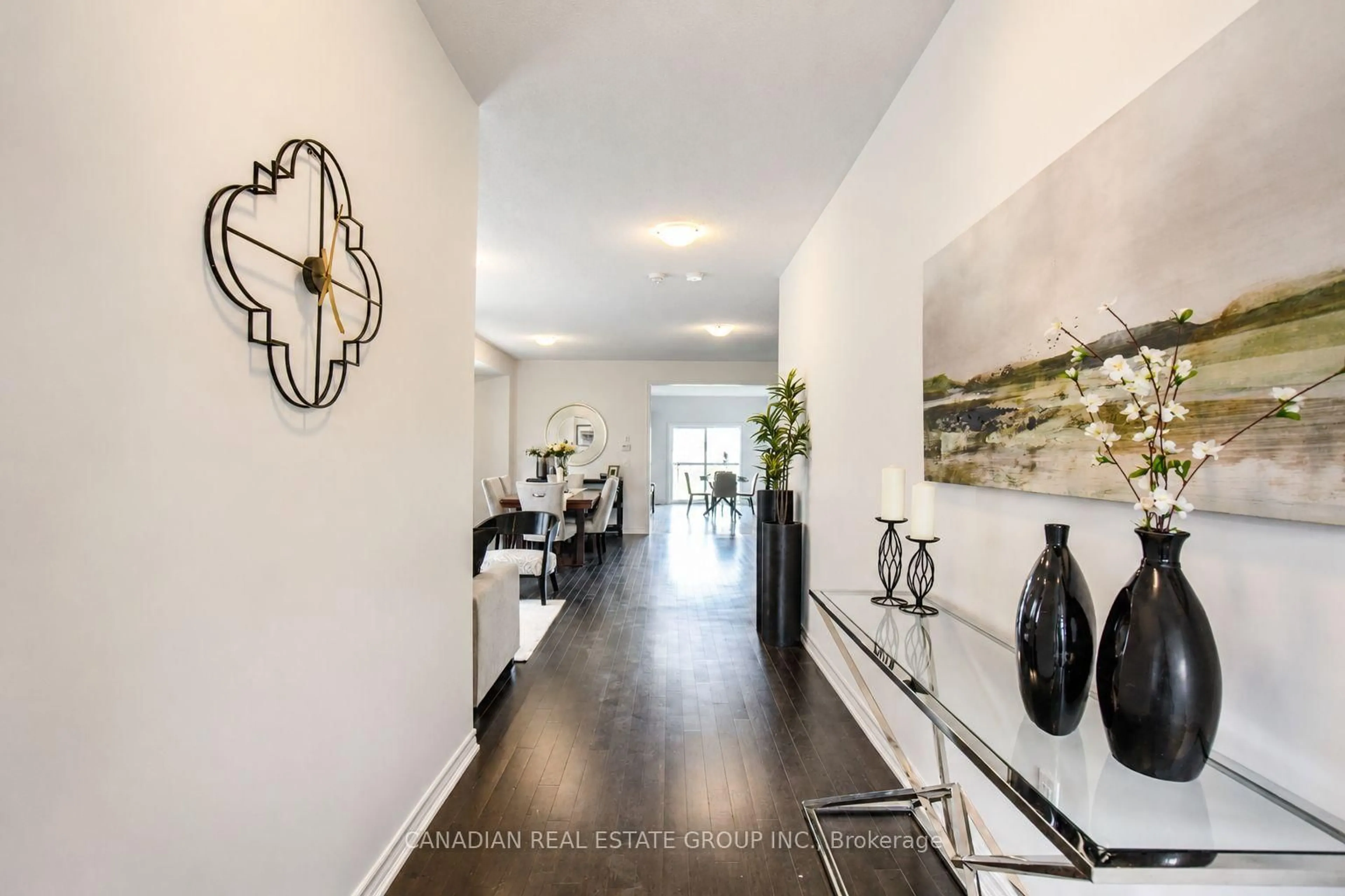 Indoor entryway for 442 Vandusen Ave, Southgate Ontario N0C 1B0