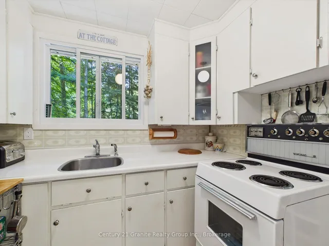 1045 Heritage Lane, Algonquin Highlands 5