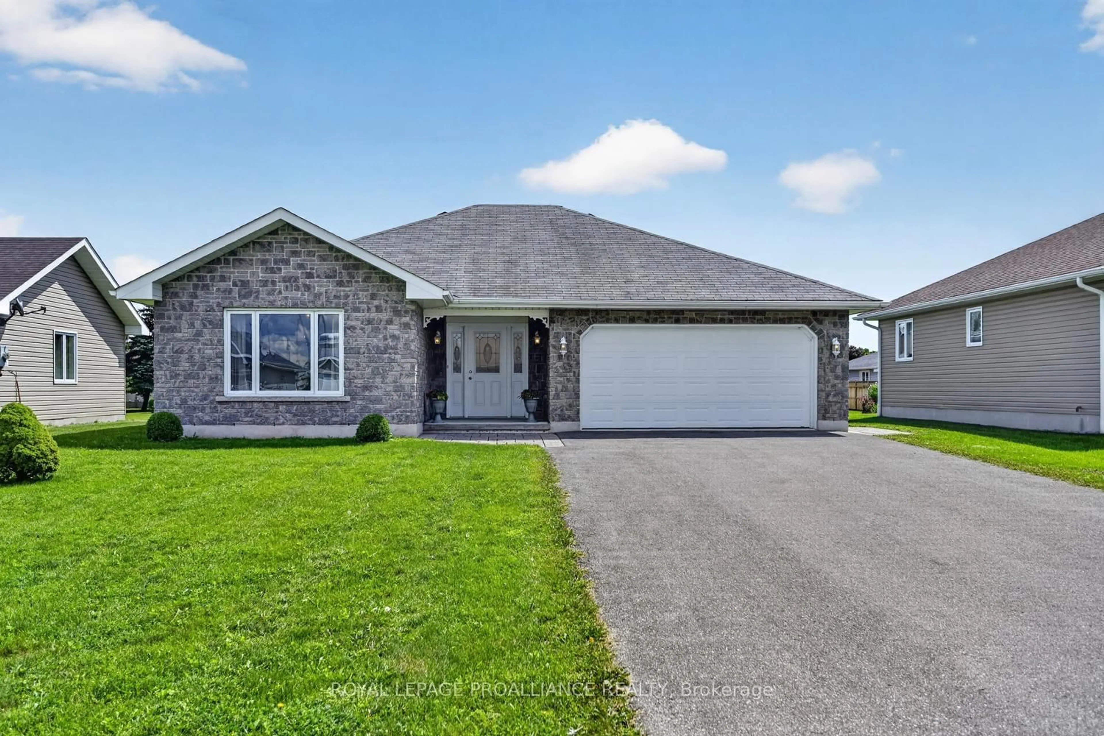 Home with brick exterior material, street for 10726 West End Terr, South Dundas Ontario K0E 1K0