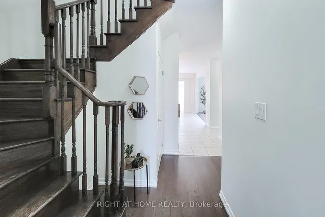 11 Esther Cres, Thorold 5