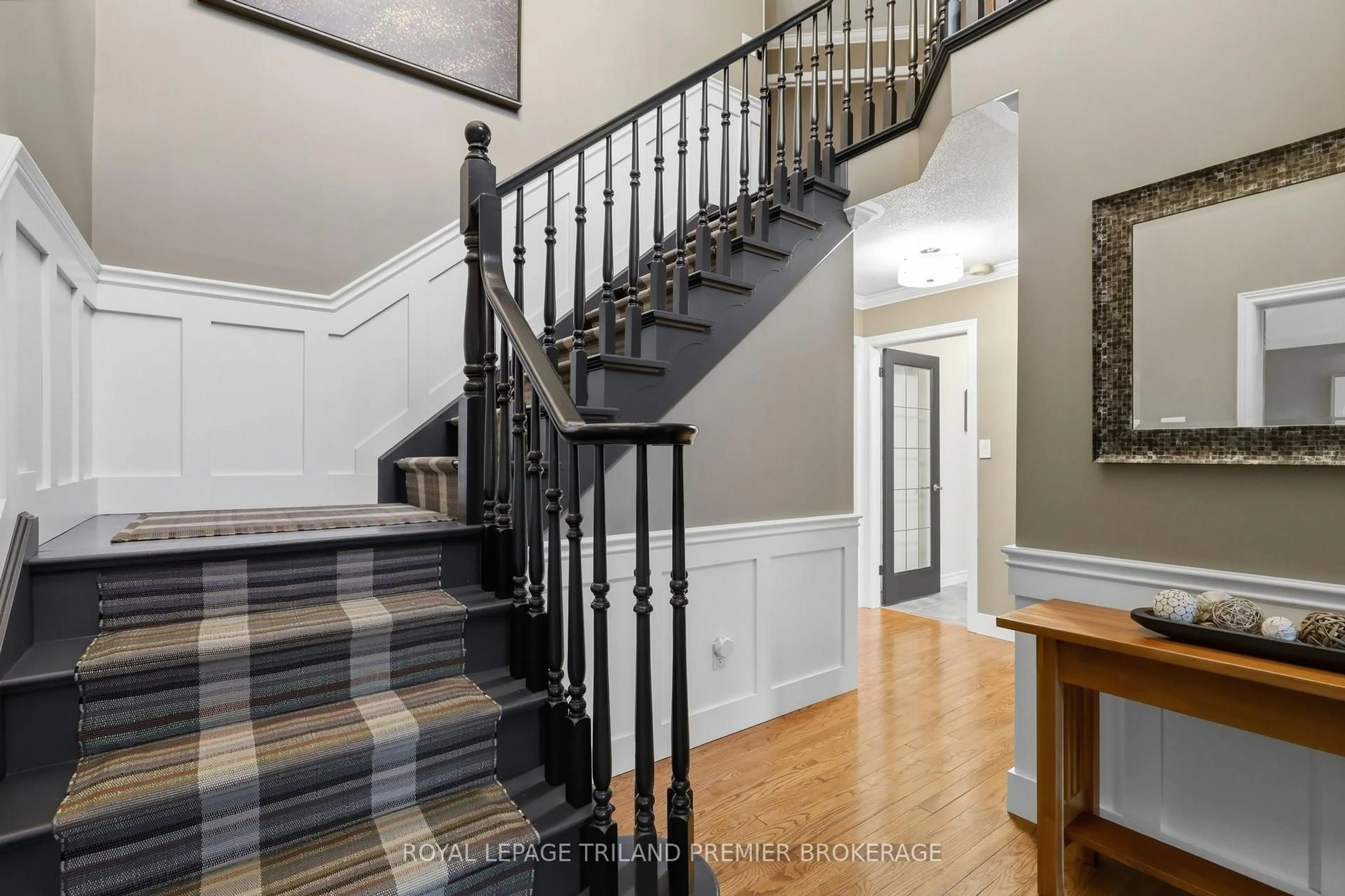 Unknown for 39 Hutchinson Pl, Woodstock Ontario N4S 8V9