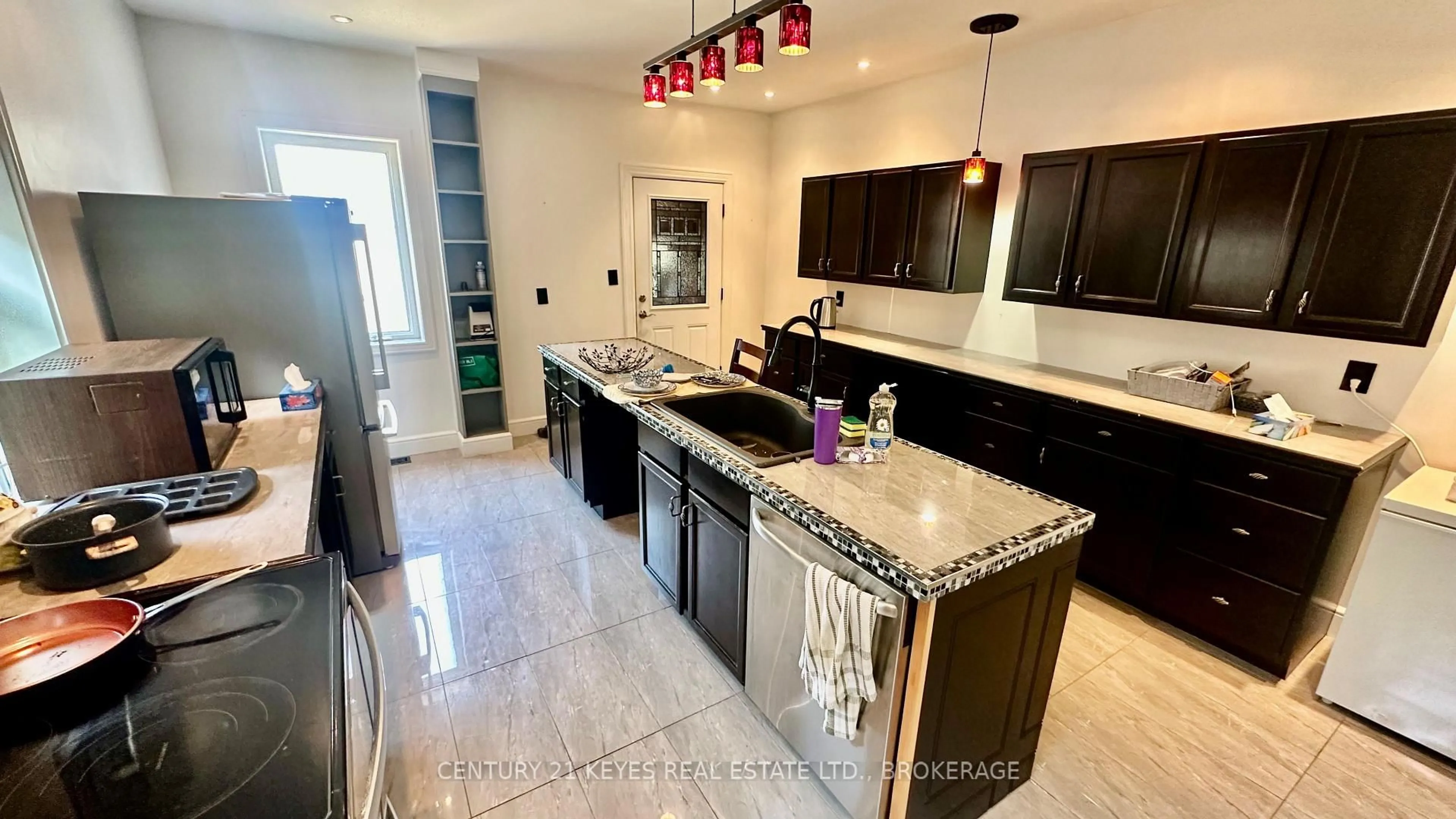 Open concept kitchen, ceramic/tile floor for 216 Brock St, Gananoque Ontario K7G 1K4
