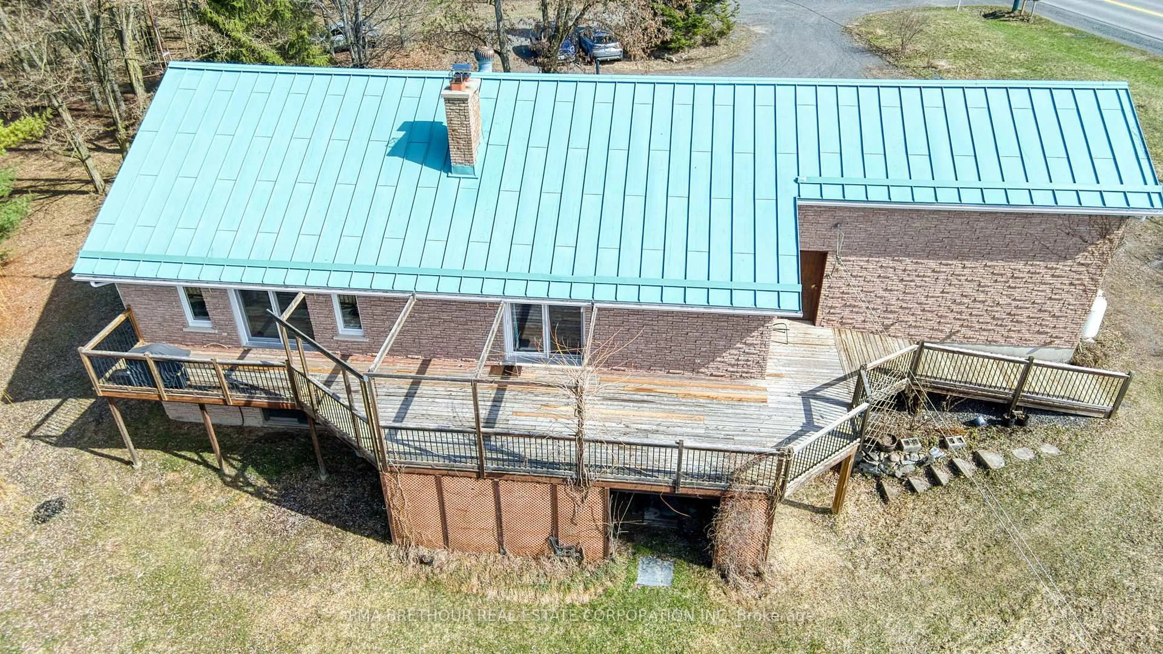 A pic from outside/outdoor area/front of a property/back of a property/a pic from drone, building for 2008 Pine Grove Rd, Lanark Ontario K0G 1K0