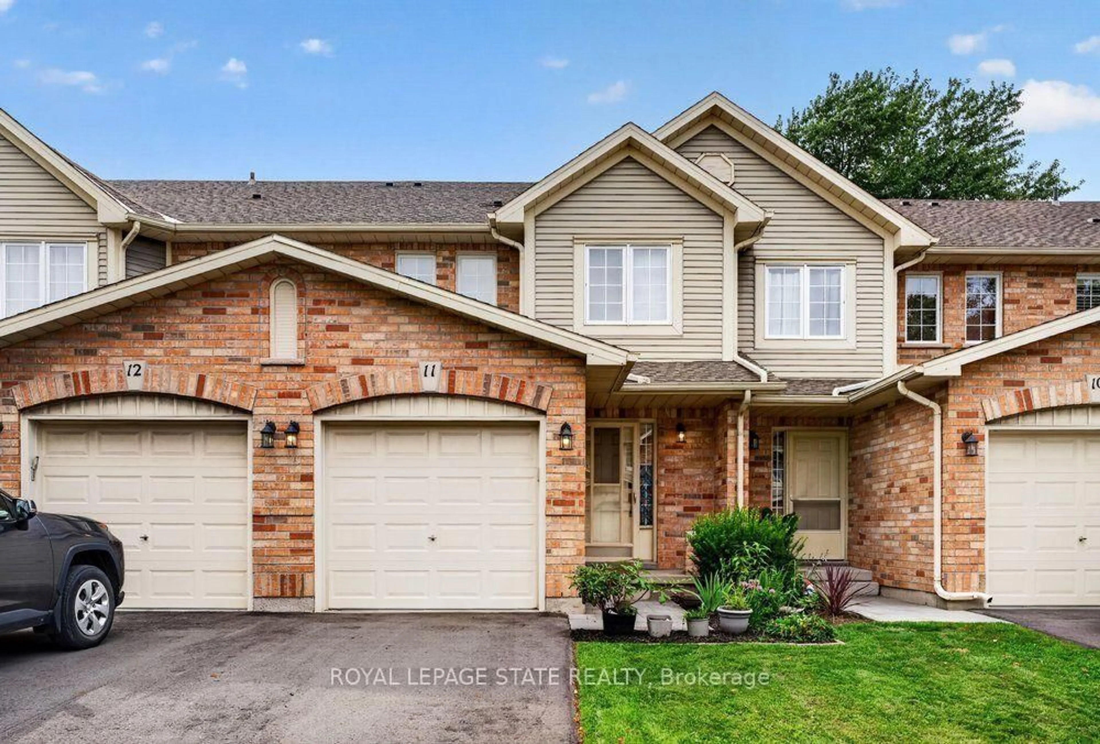 Home with brick exterior material, street for 44 Frances Ave #11, Hamilton Ontario L8E 5V6