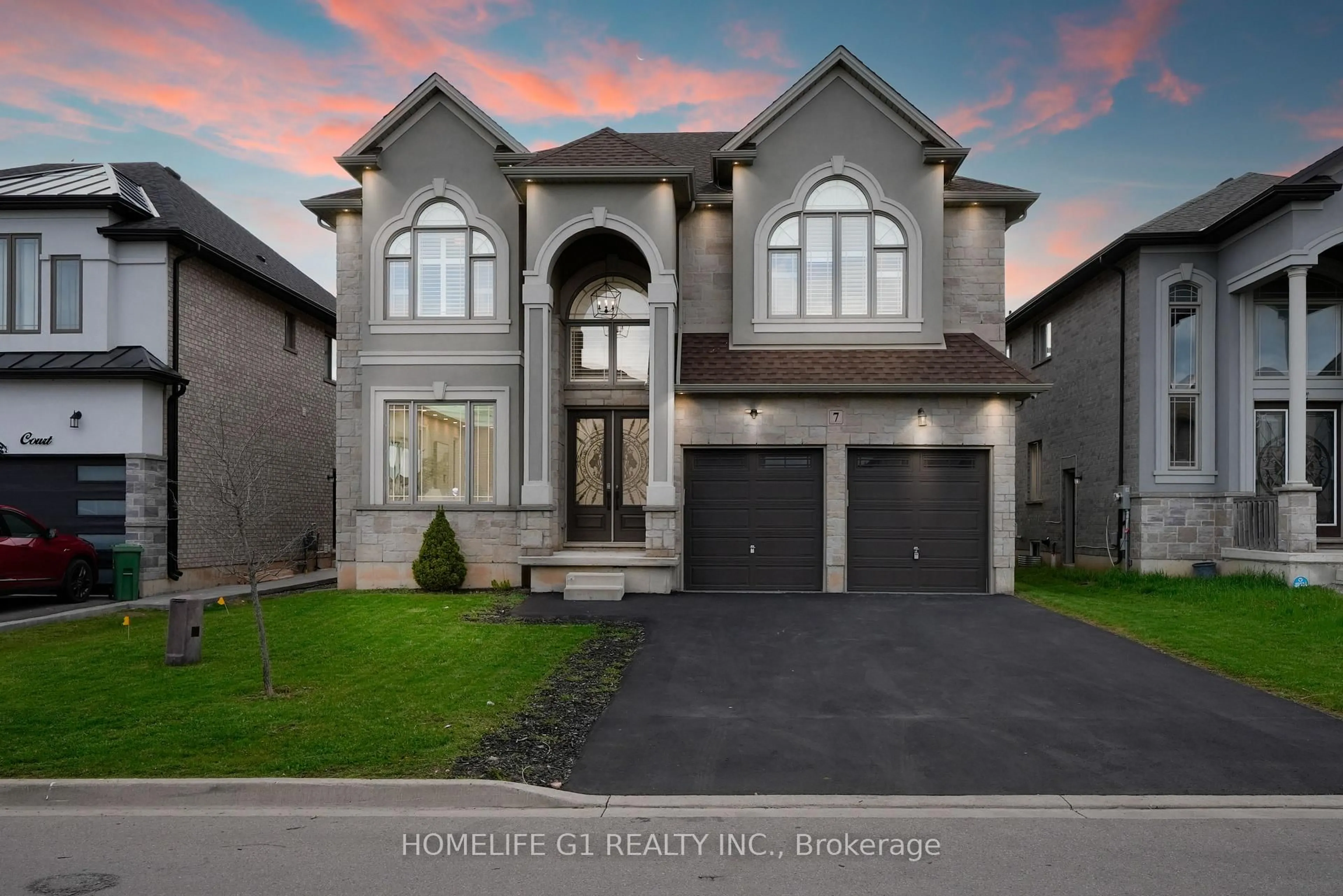 Home with brick exterior material, street for 7 Riesling Crt, Hamilton Ontario L8G 0B4