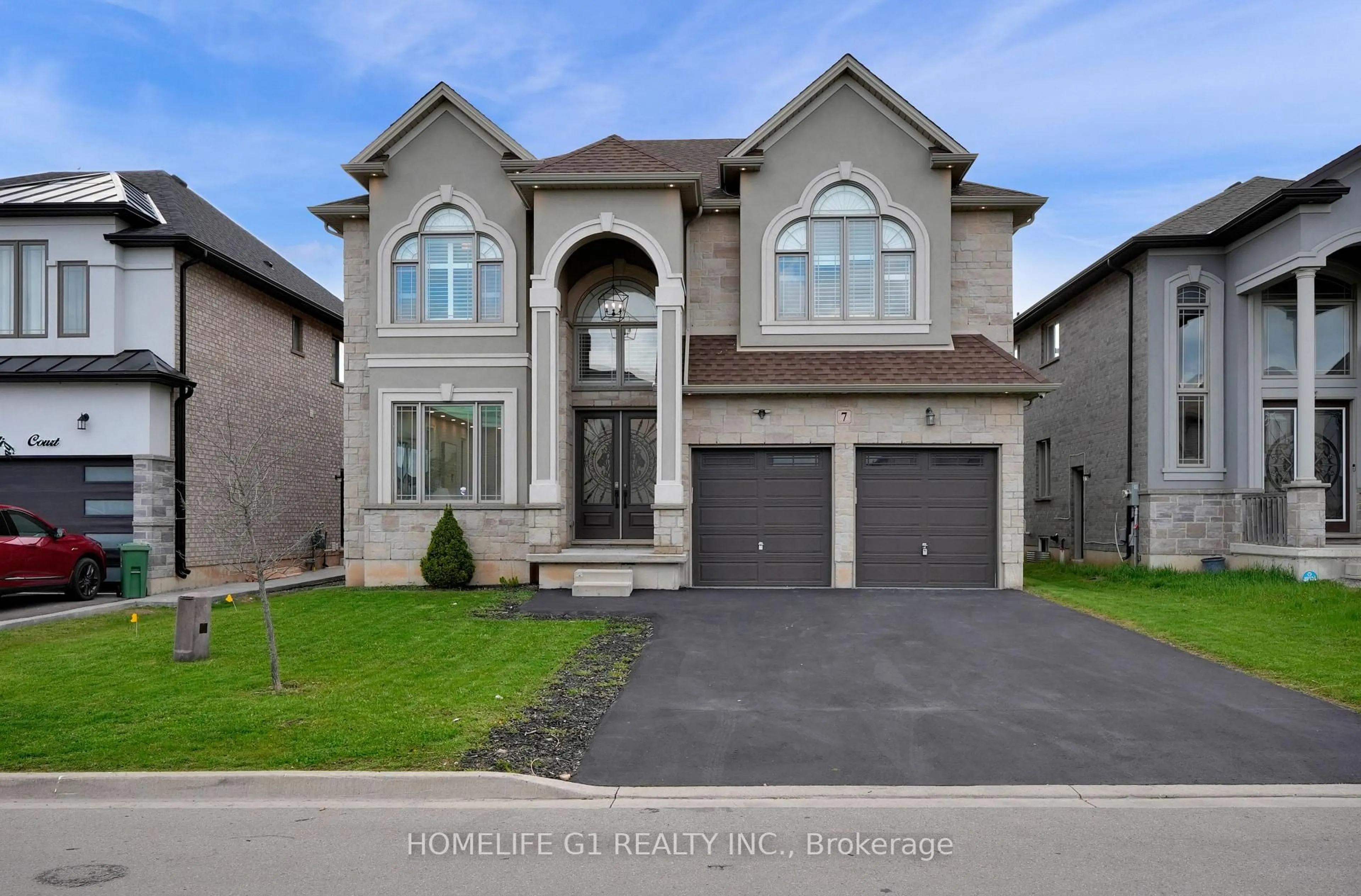Home with brick exterior material, street for 7 Riesling Crt, Hamilton Ontario L8G 0B4