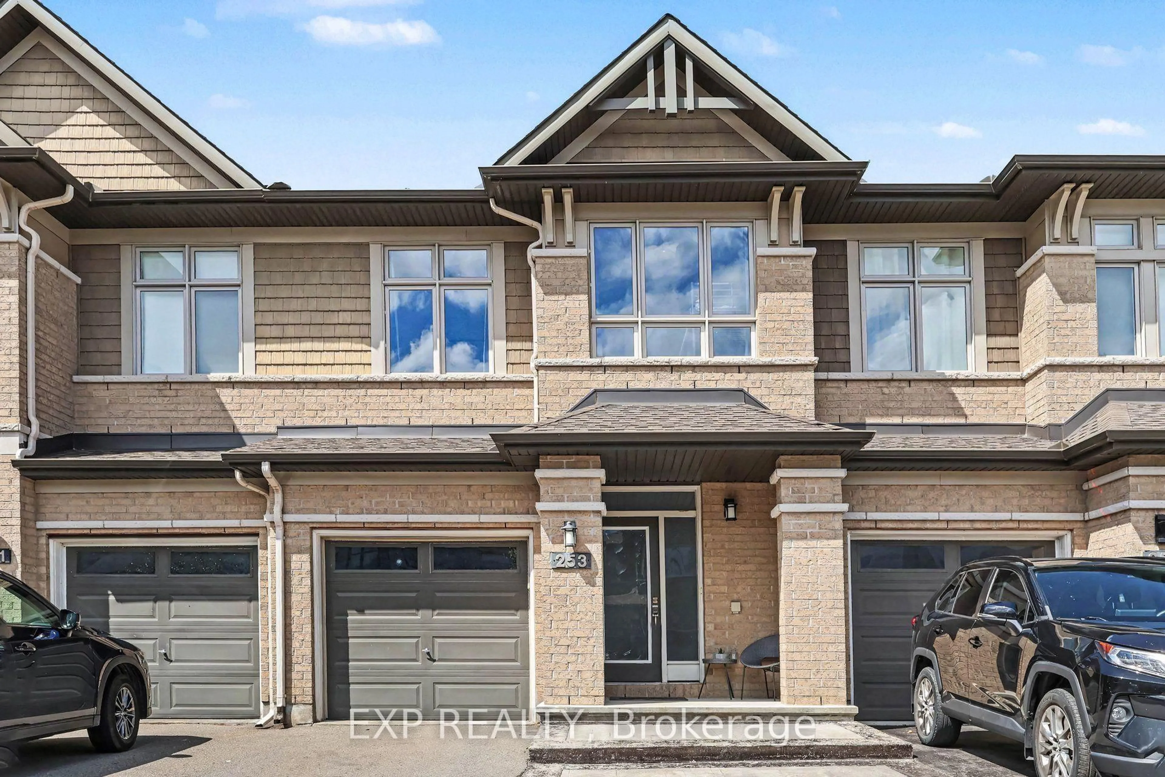 Home with brick exterior material, street for 253 Shinleaf Cres, Ottawa Ontario K1W 0J2