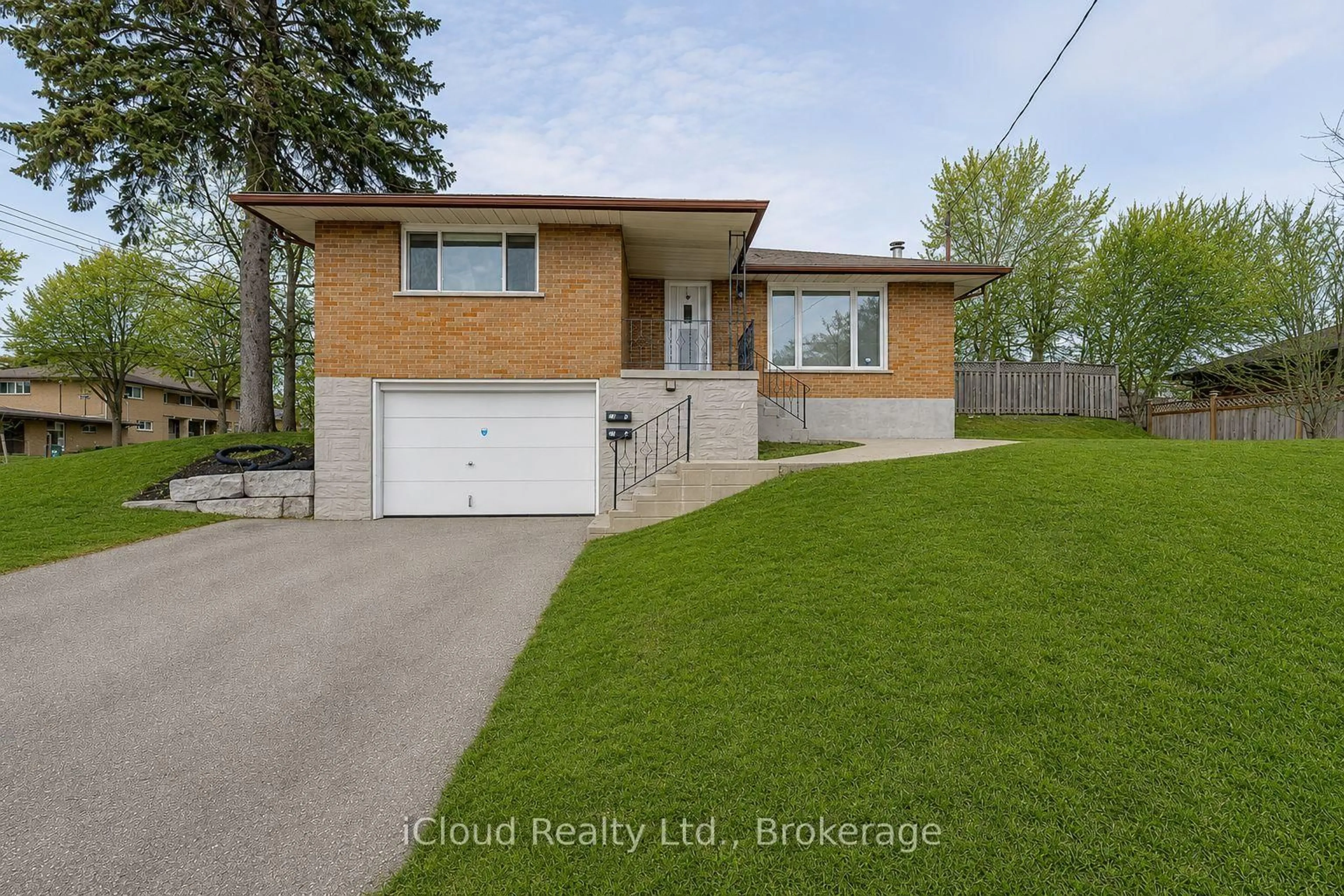 Unknown for 28 Hoffman St, Kitchener Ontario N2M 3M7