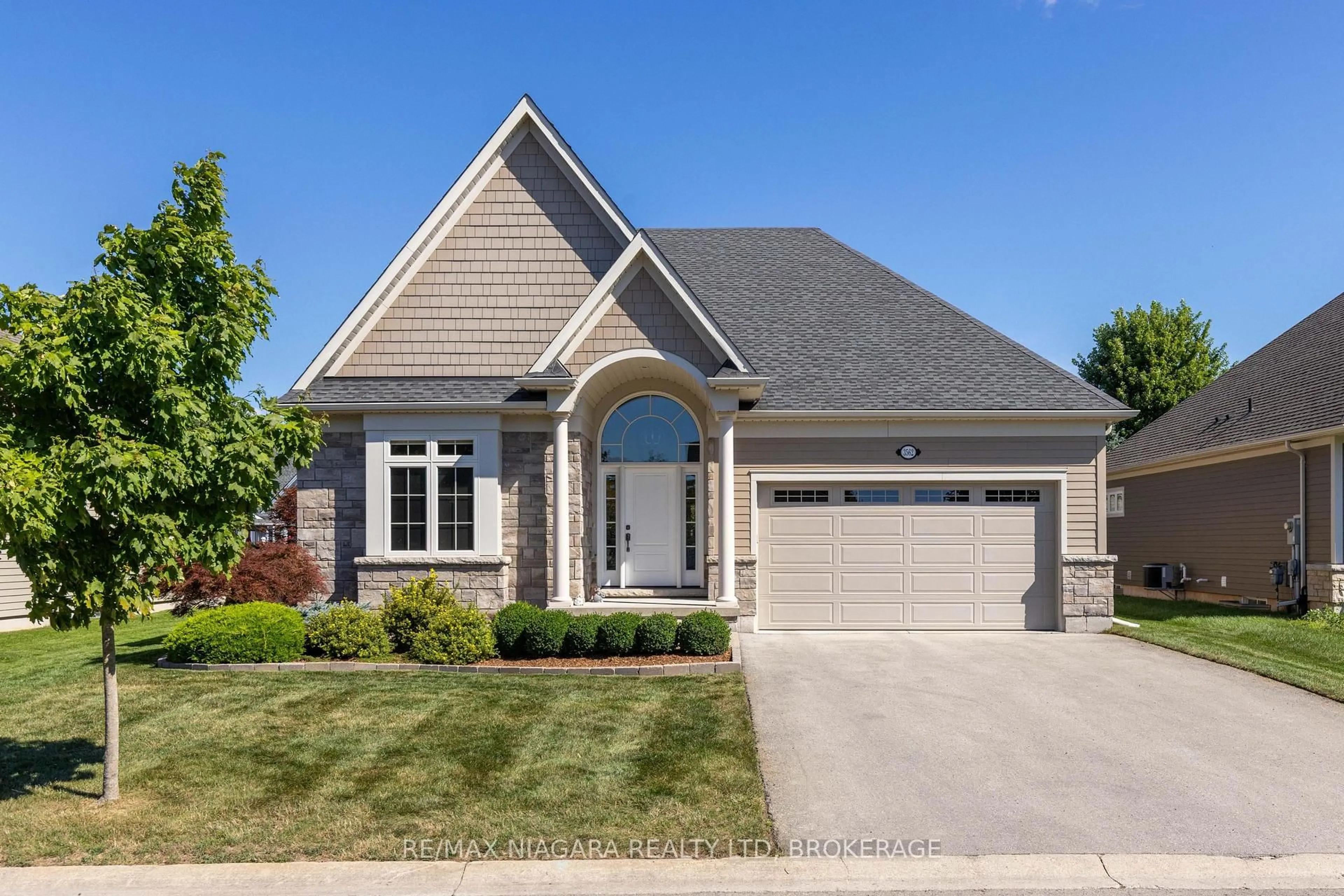 Home with brick exterior material, street for 3562 Algonquin Dr, Fort Erie Ontario L0S 1N0