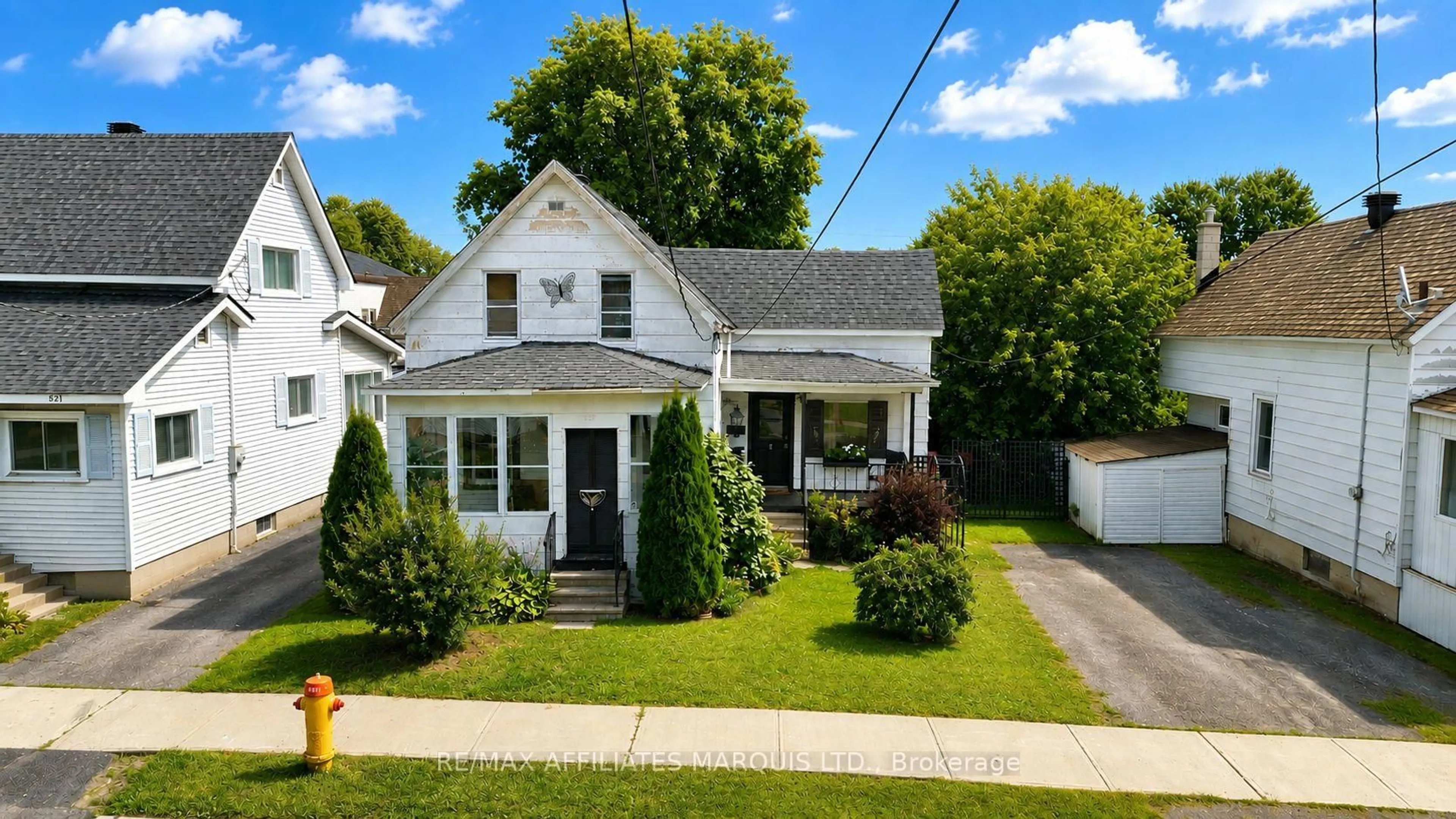 Home with vinyl exterior material, street for 521 Burton Ave, Cornwall Ontario K6J 3Y3
