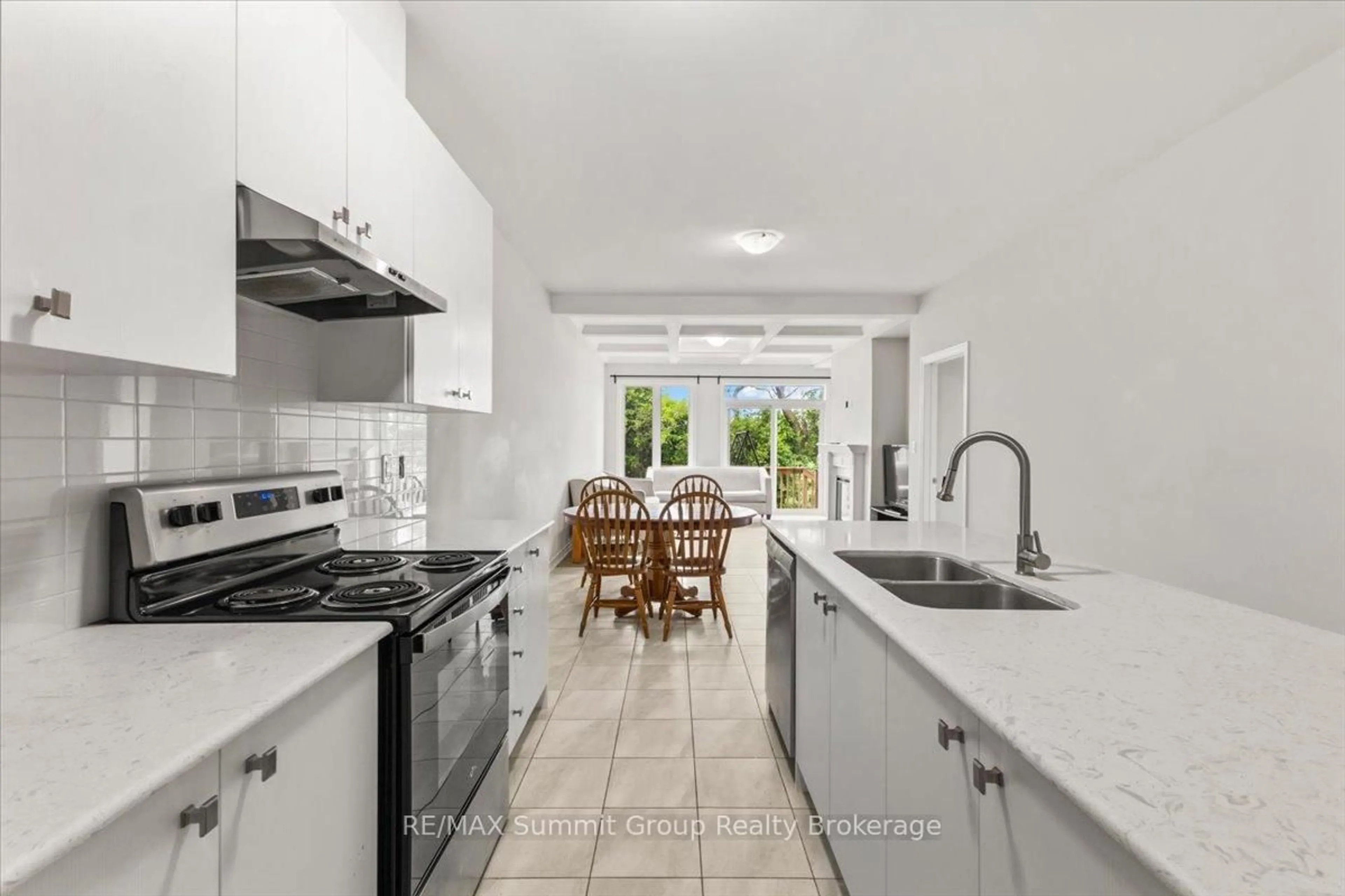 Open concept kitchen, ceramic/tile floor for 118 Stonebrook Way, Grey Highlands Ontario N0C 1H0