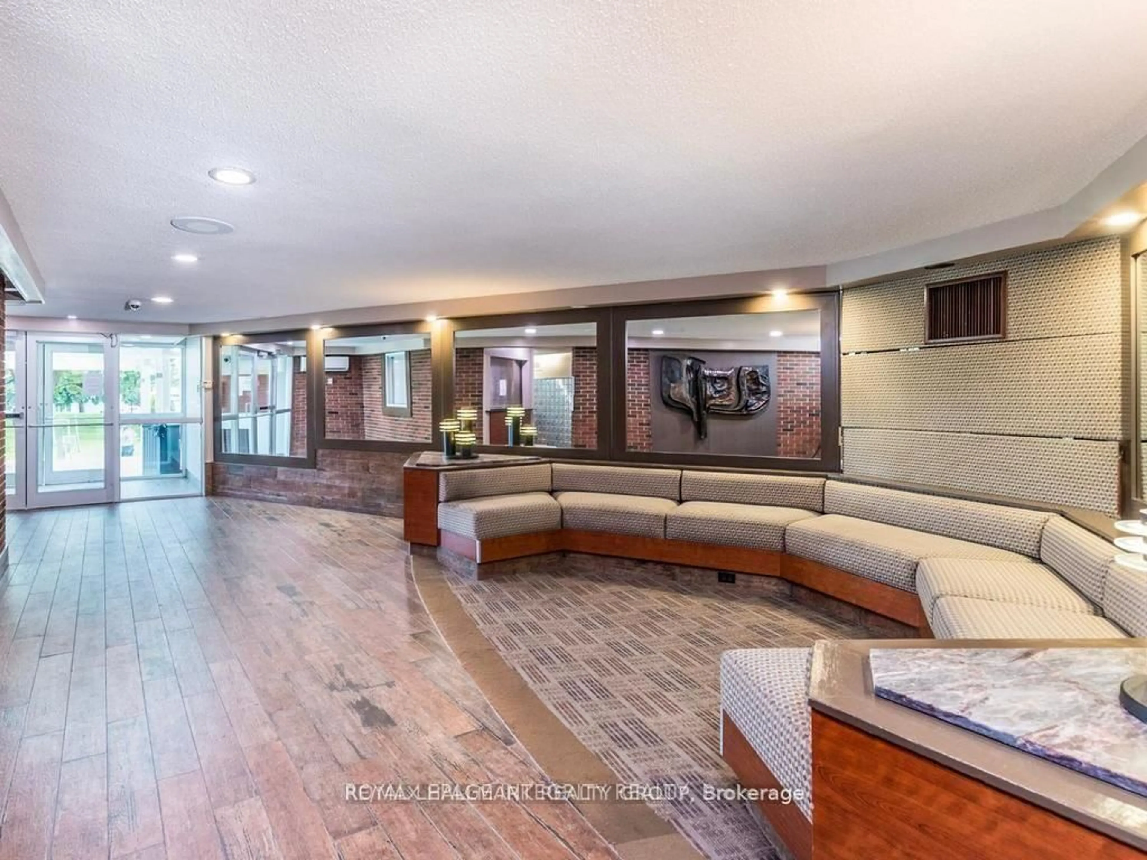 Lobby for 20 Chesterton Dr #419, Ottawa Ontario K2E 6Z7