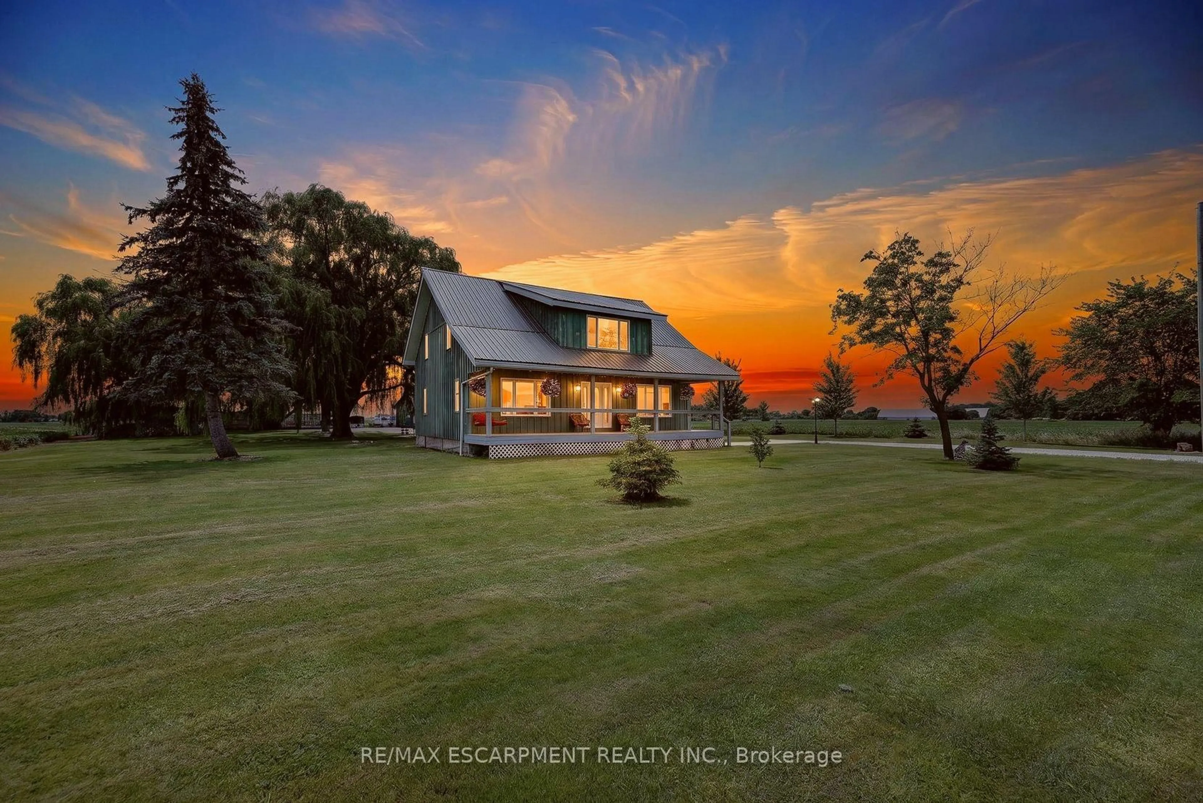 A pic from outside/outdoor area/front of a property/back of a property/a pic from drone, building for 3120 Highway #3, Haldimand Ontario N0A 1J0