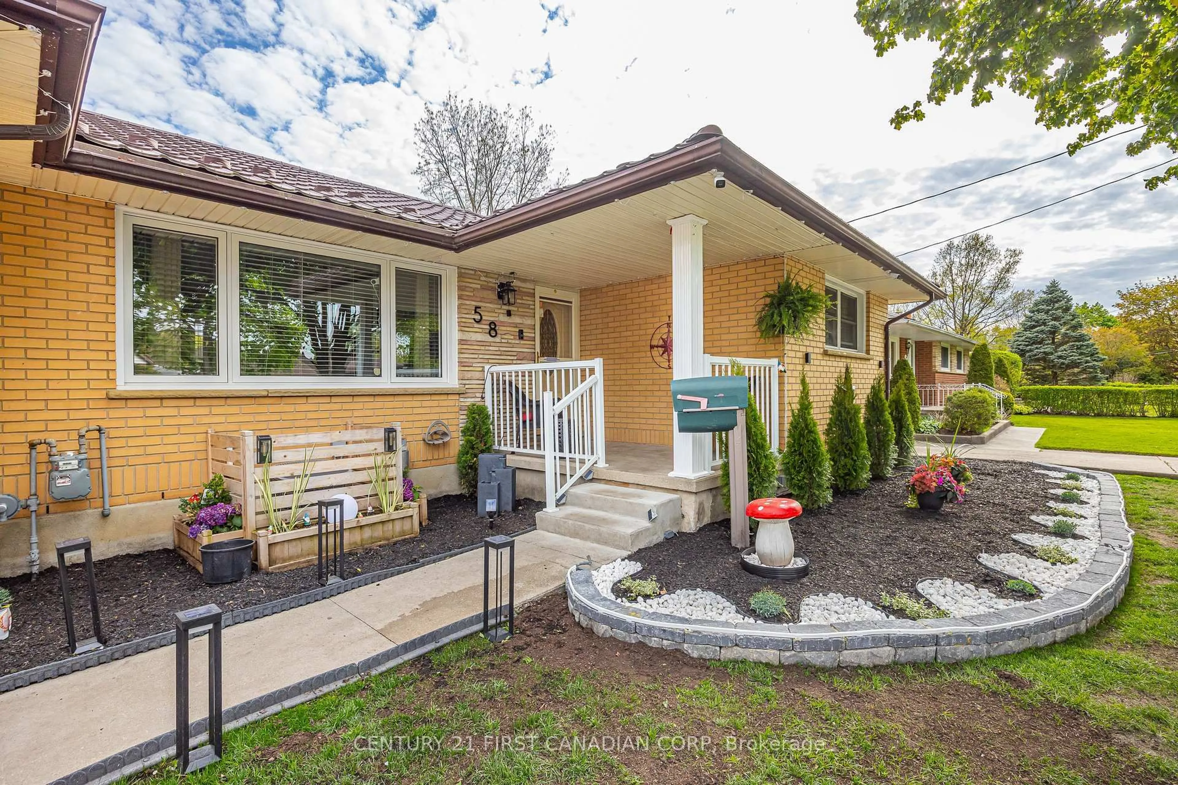 Unknown for 58 Centre Cres, London South Ontario N6J 2Z6