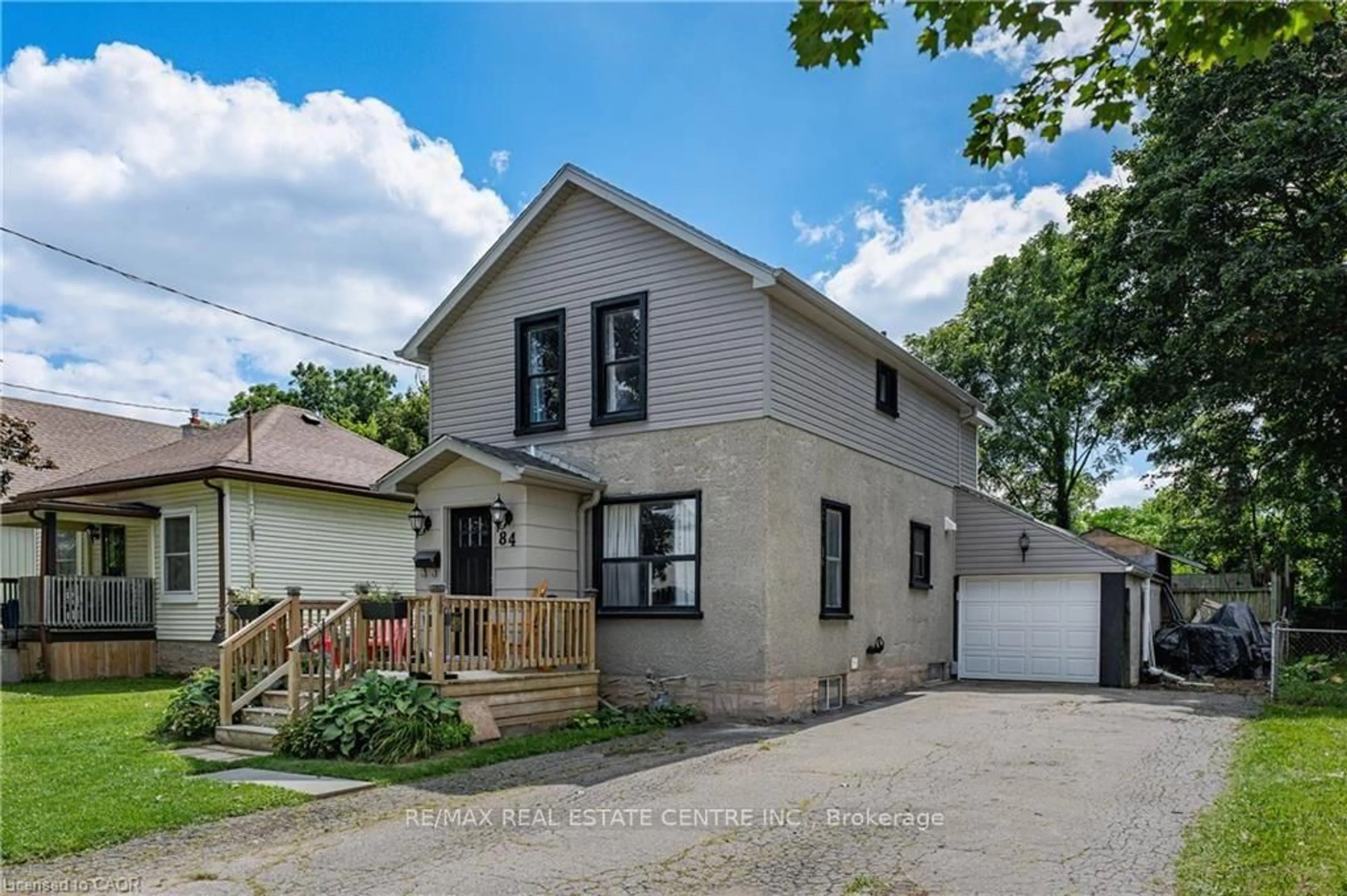 Home with brick exterior material, street for 84 Norfolk Ave, Cambridge Ontario N1R 3T9