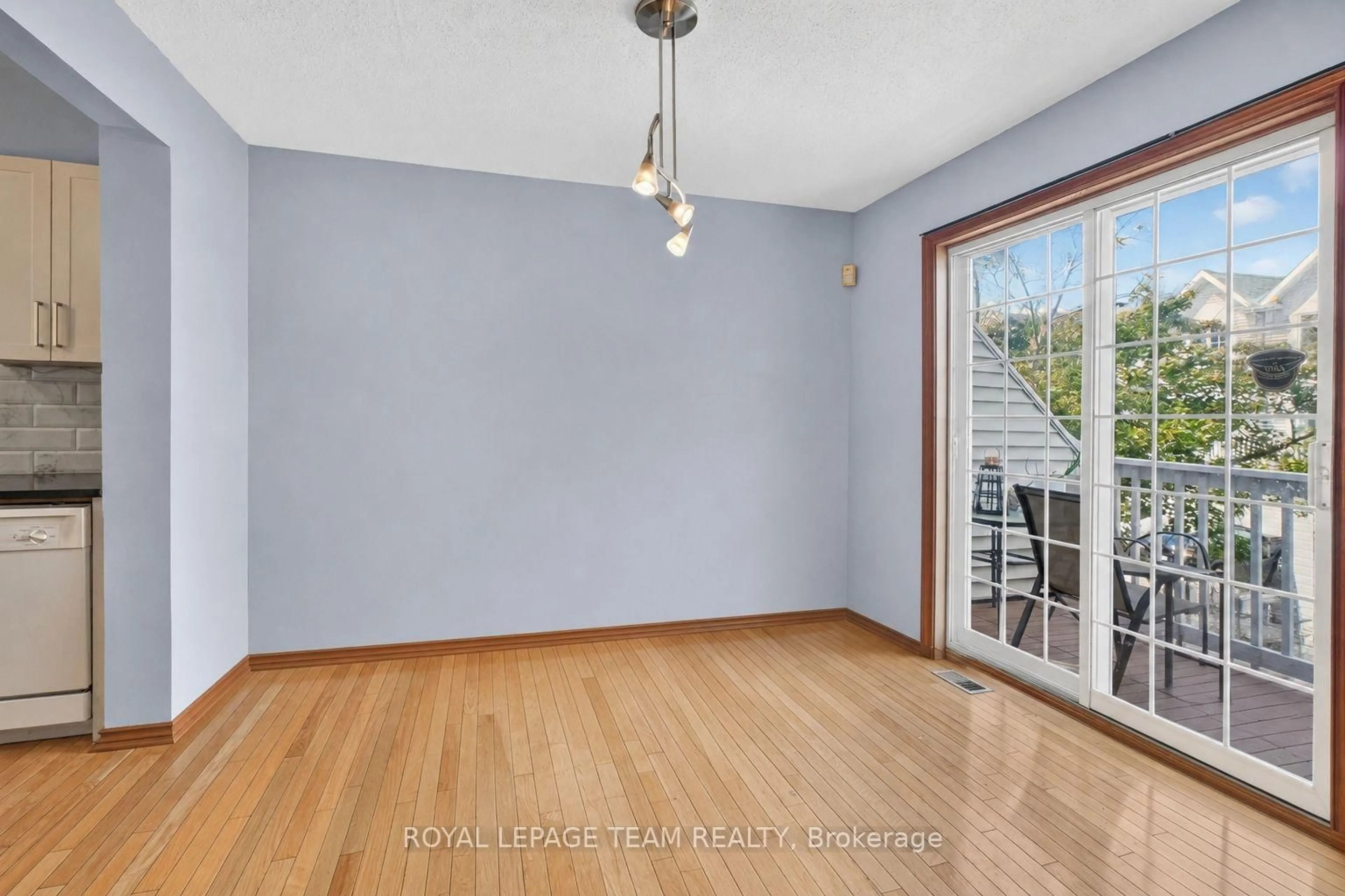 A pic of a room for 78 Castlegreen Private #100, Ottawa Ontario K1T 3N3