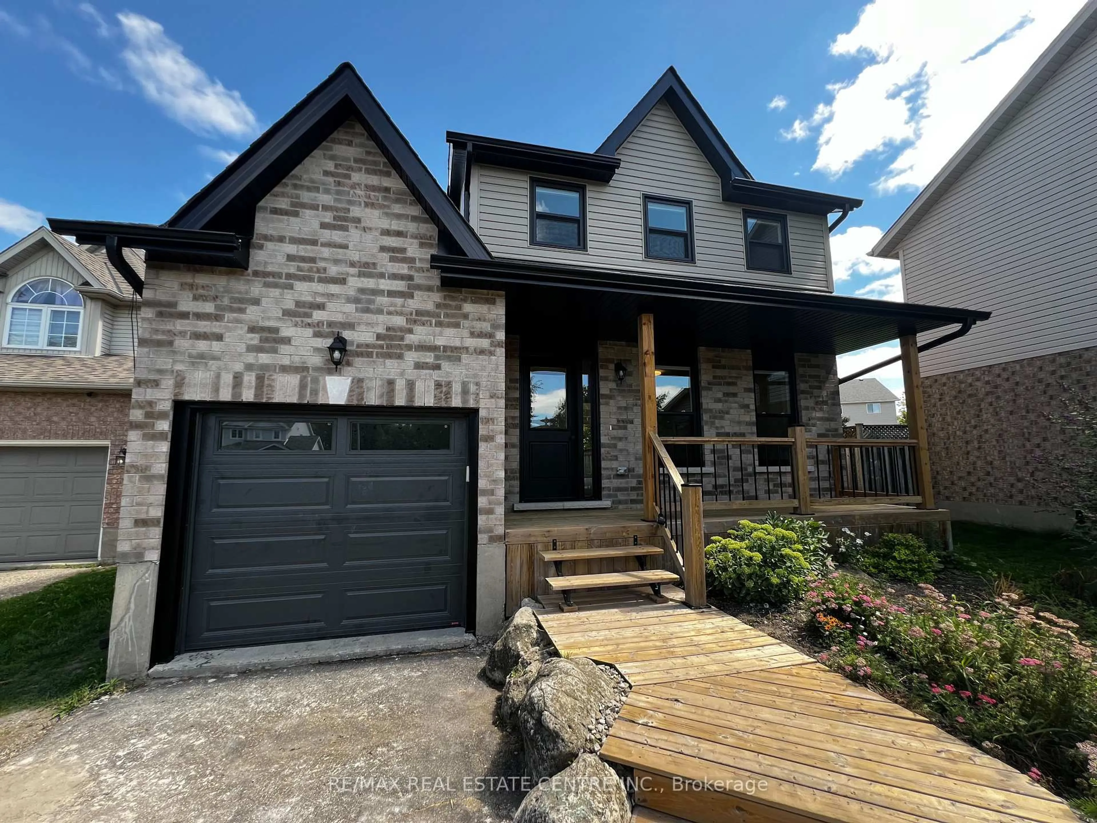 Home with brick exterior material, street for 716 Russel Crt, Shelburne Ontario L9V 3P4