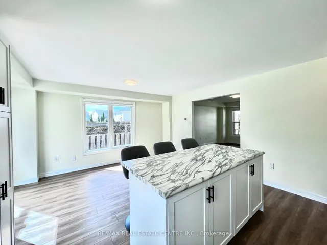 716 Russel Crt, Shelburne 4