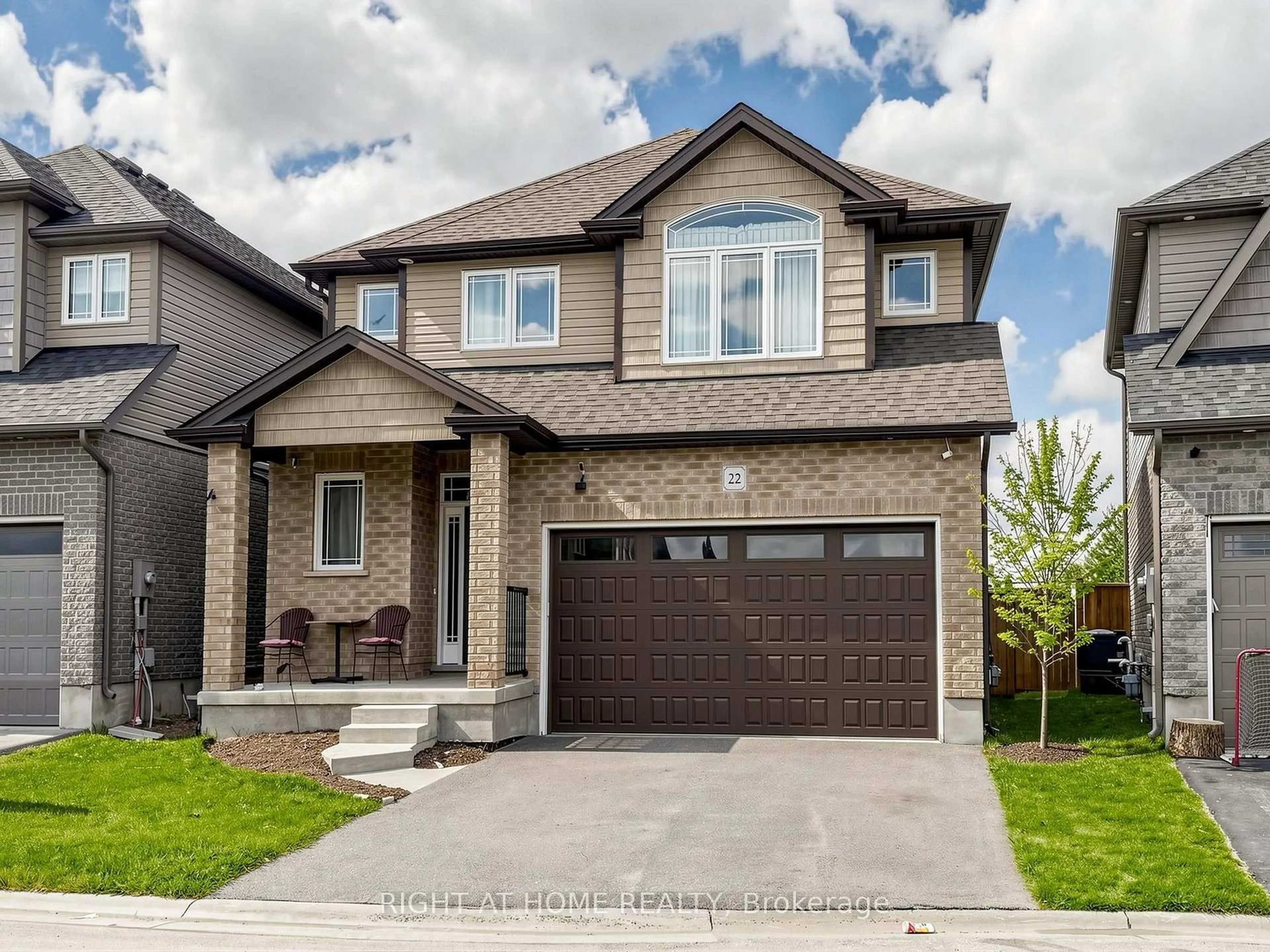 Home with brick exterior material, street for 22 Sparrow Cres, East Luther Grand Valley Ontario L9W 0R7