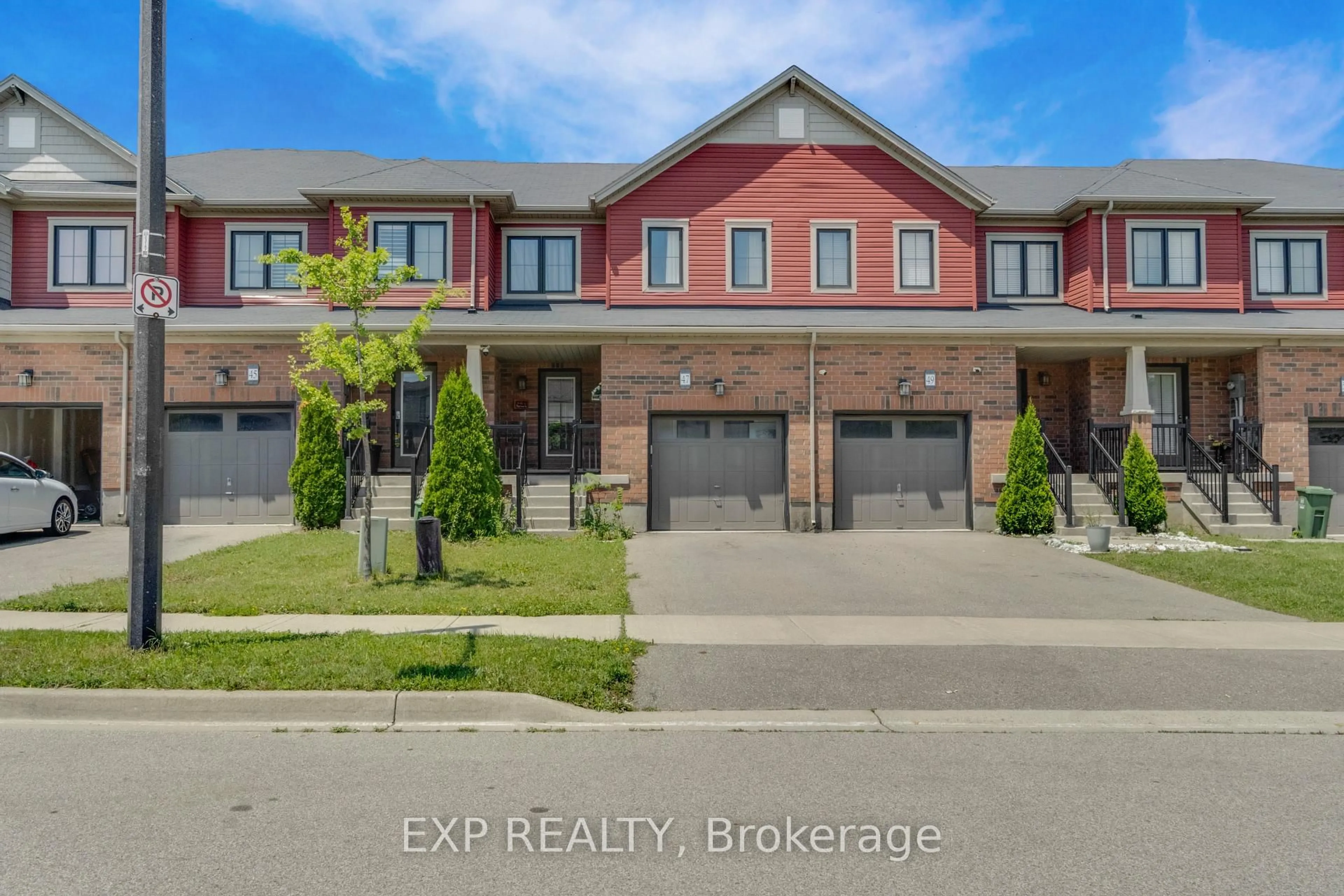 Home with brick exterior material, street for 47 Sherway St, Hamilton Ontario L8J 0J3