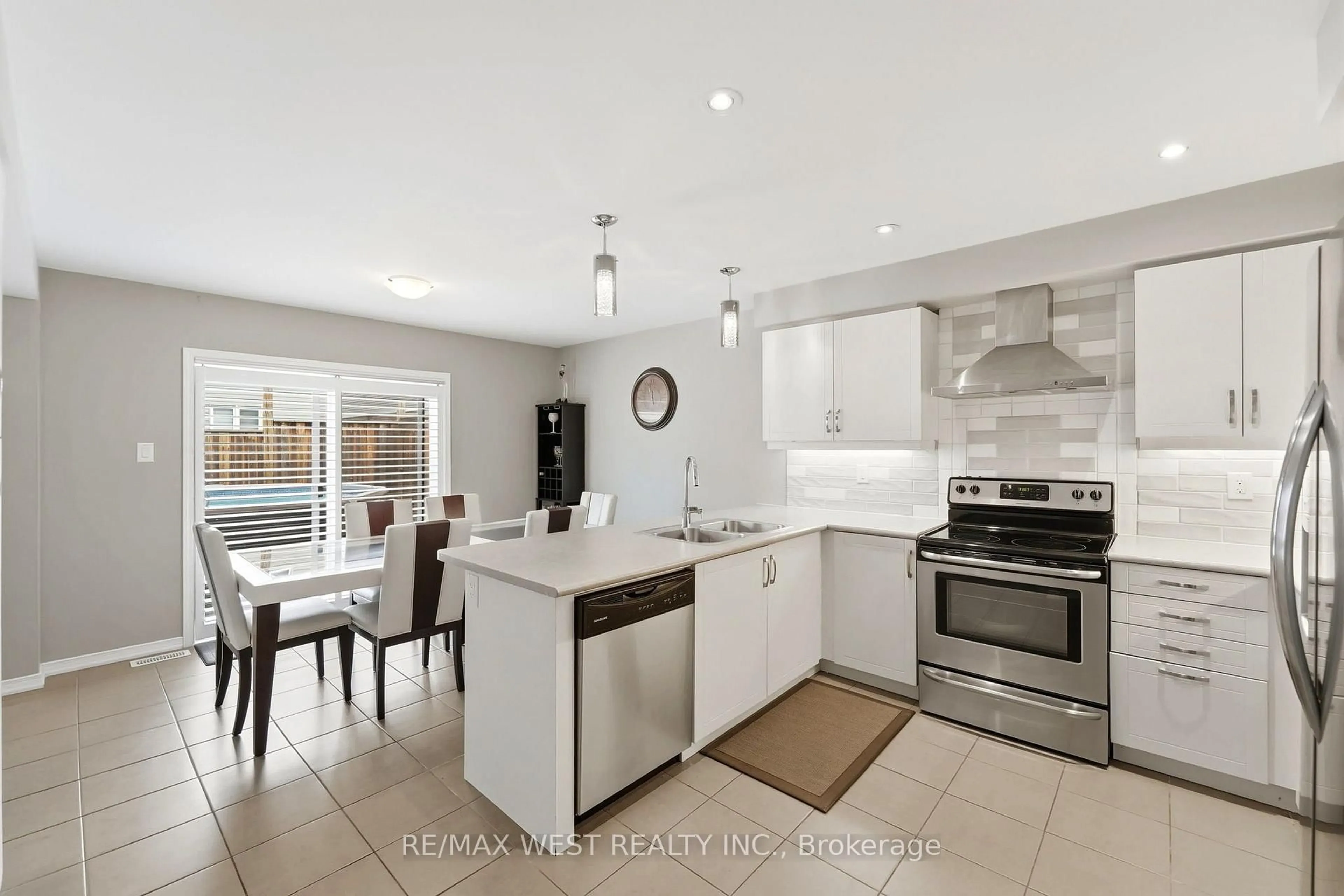Open concept kitchen, ceramic/tile floor for 234 Voyager Pass, Hamilton Ontario L0R 1C0