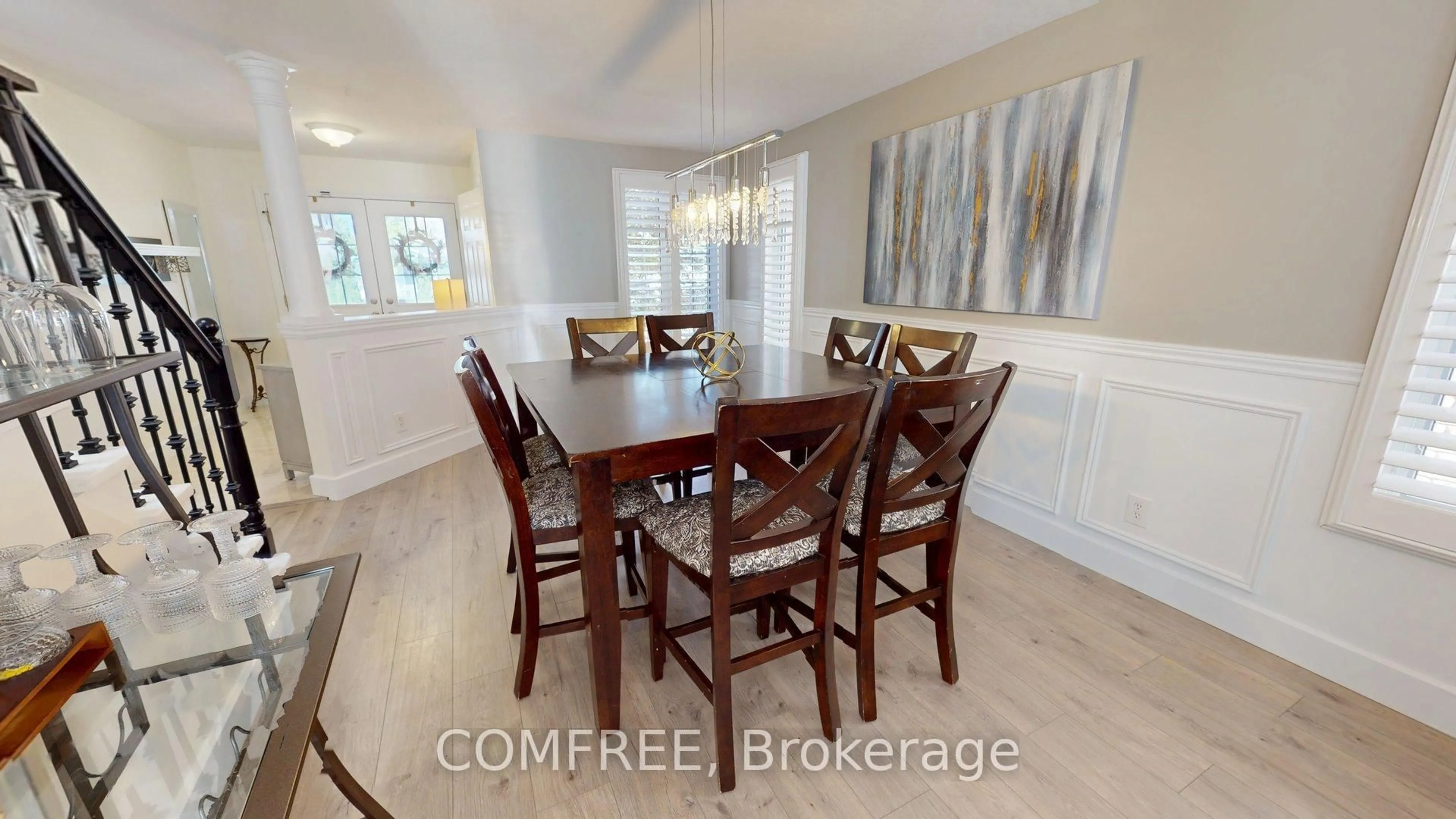 Dining room, wood/laminate floor for 723 Munich Circ, Waterloo Ontario N2V 2N6