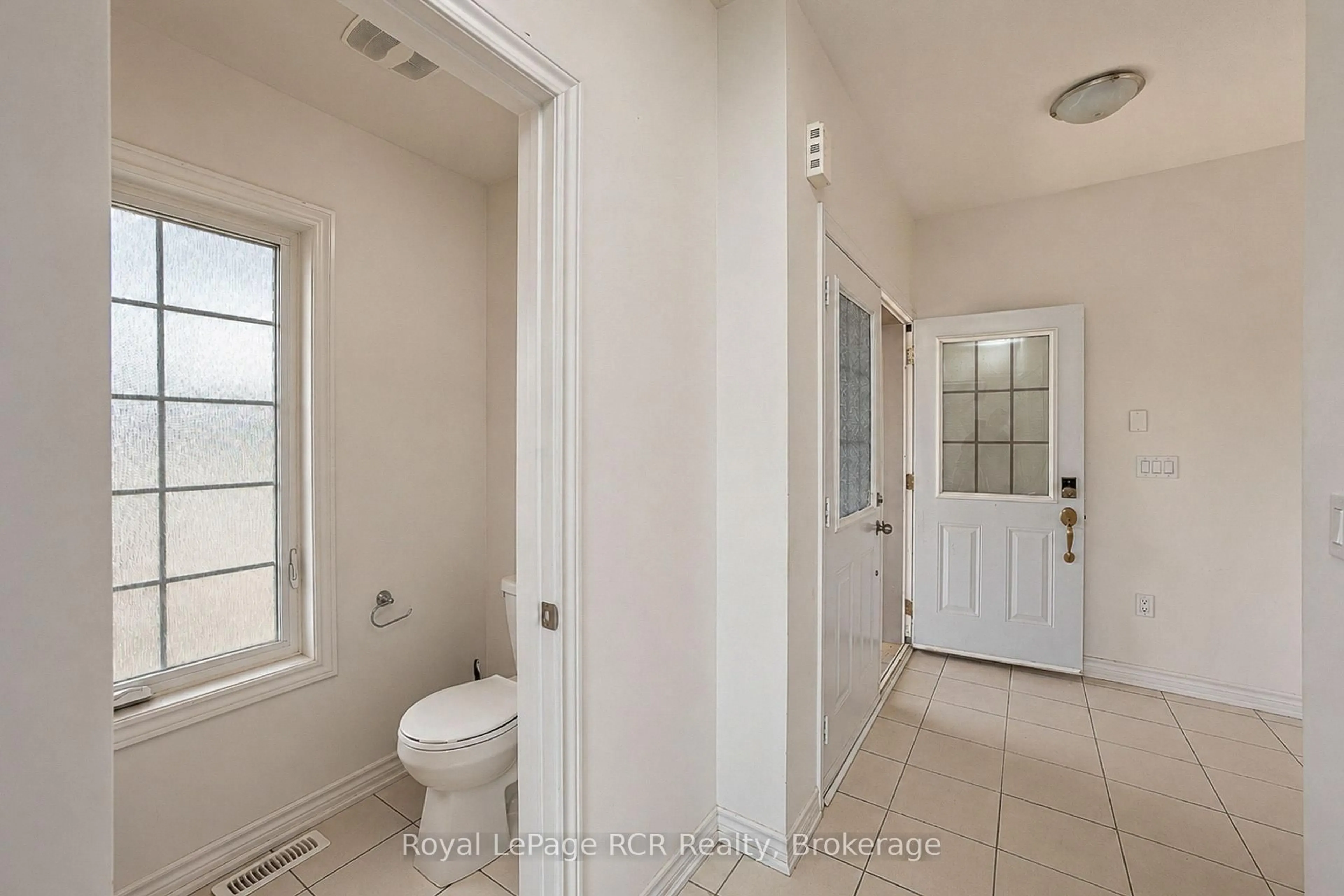 Standard bathroom, ceramic/tile floor for 444 Vandusen Ave, Southgate Ontario N0C 1B0