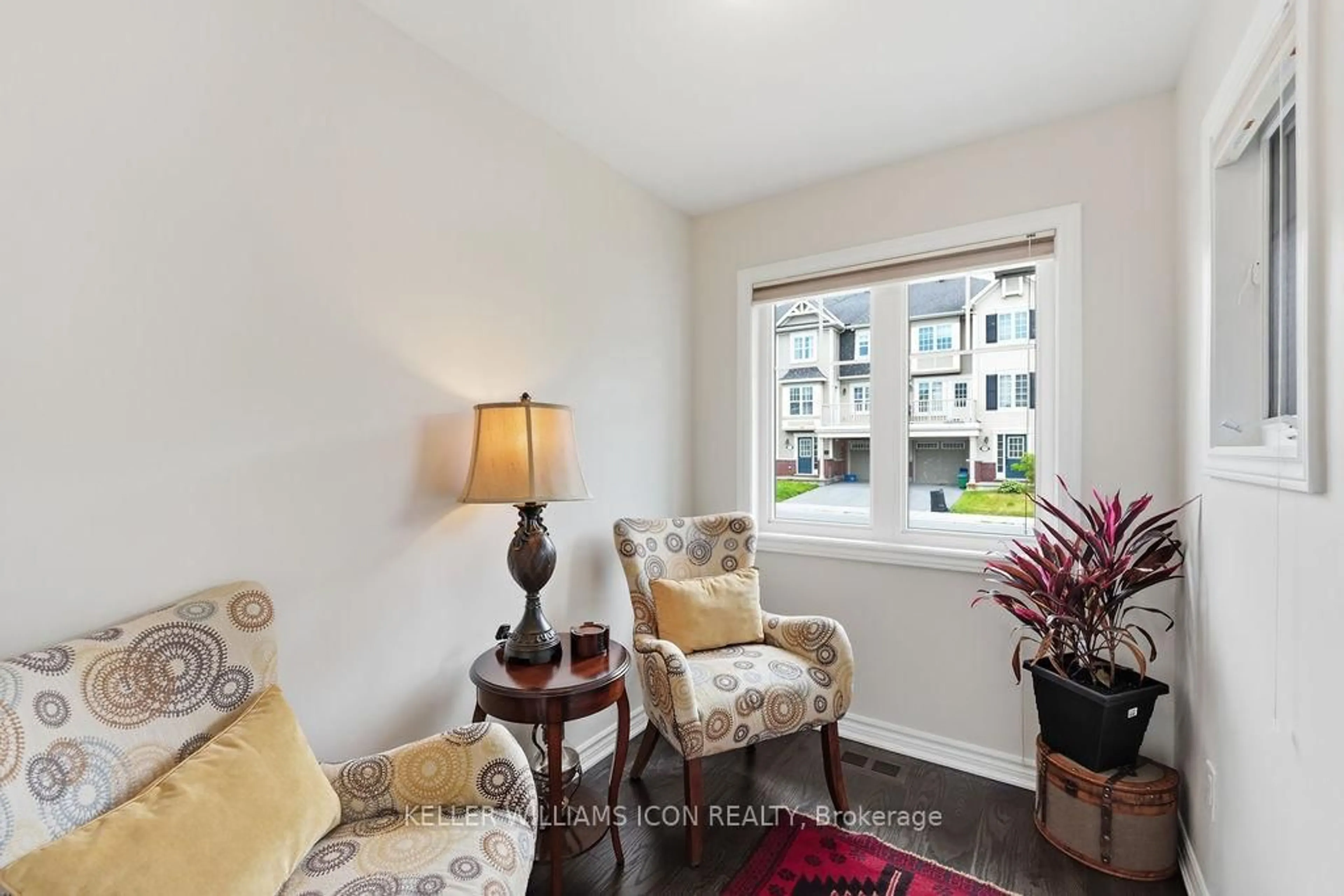 Unknown for 428 White Arctic Ave, Ottawa Ontario K2J 5Y9