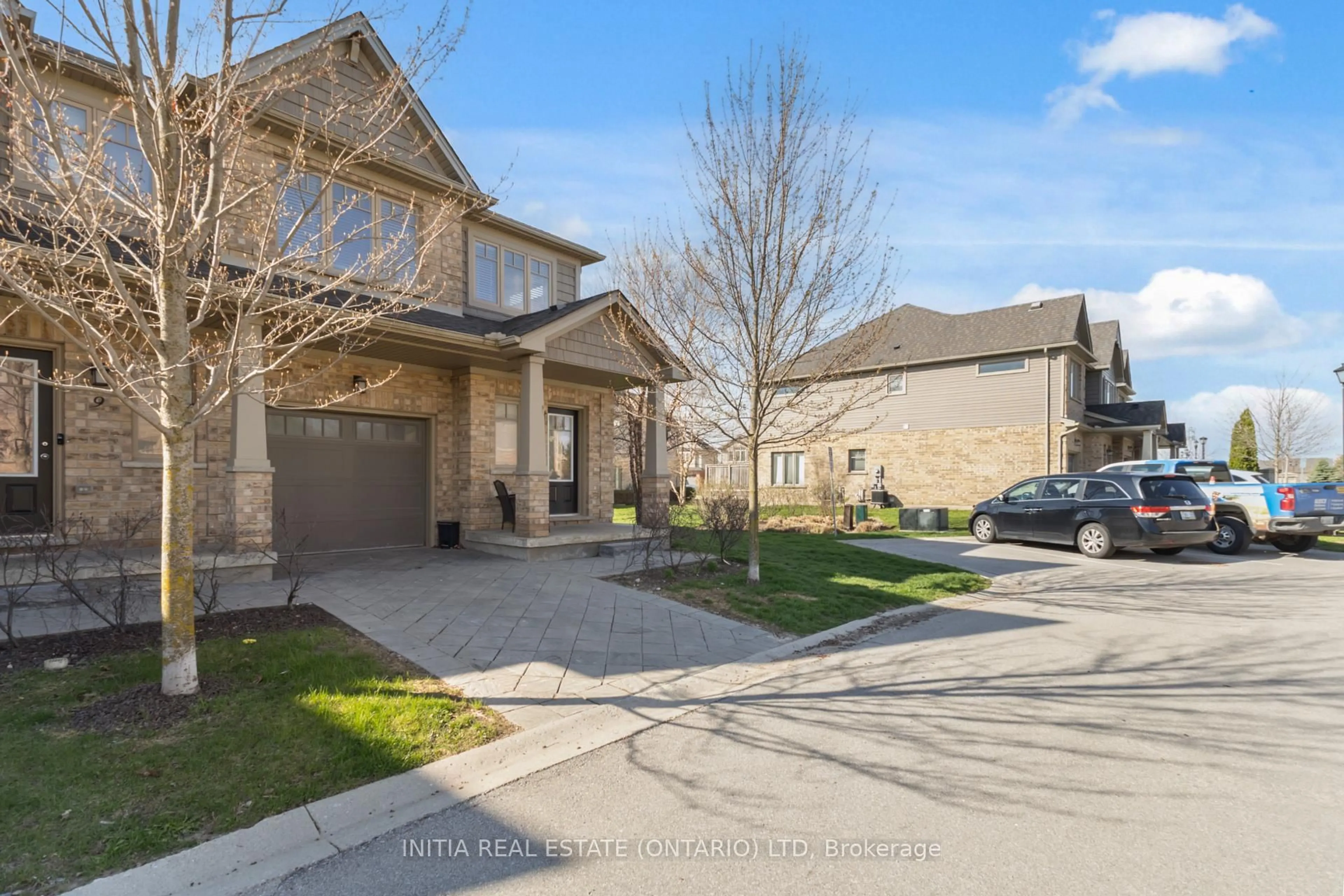 A pic from outside/outdoor area/front of a property/back of a property/a pic from drone, street for 1924 CEDARHOLLOW Blvd #7, London North Ontario N5X 0K3