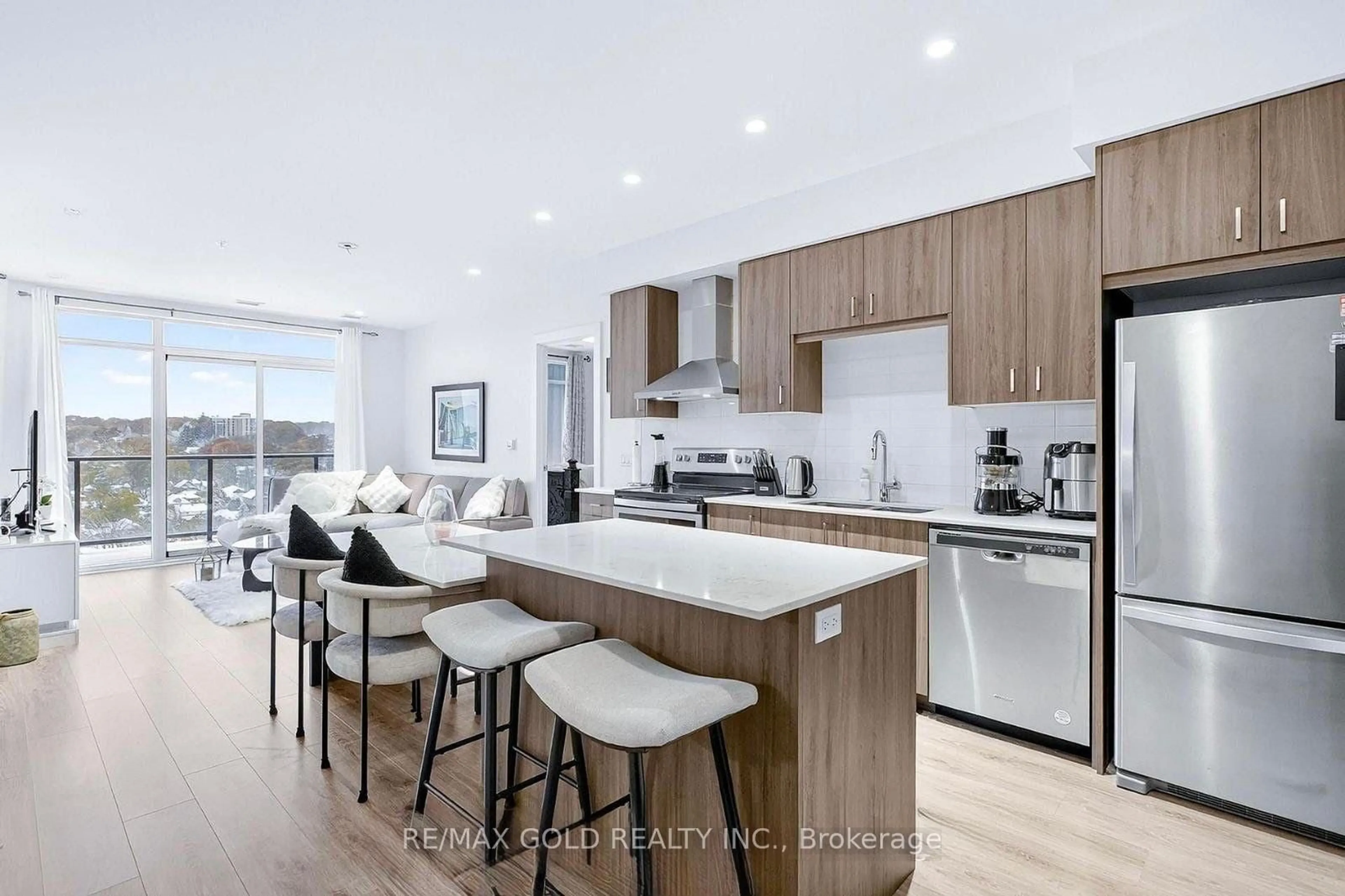 Open concept kitchen, wood/laminate floor for 15 Glebe St #1310, Cambridge Ontario N1S 0C3