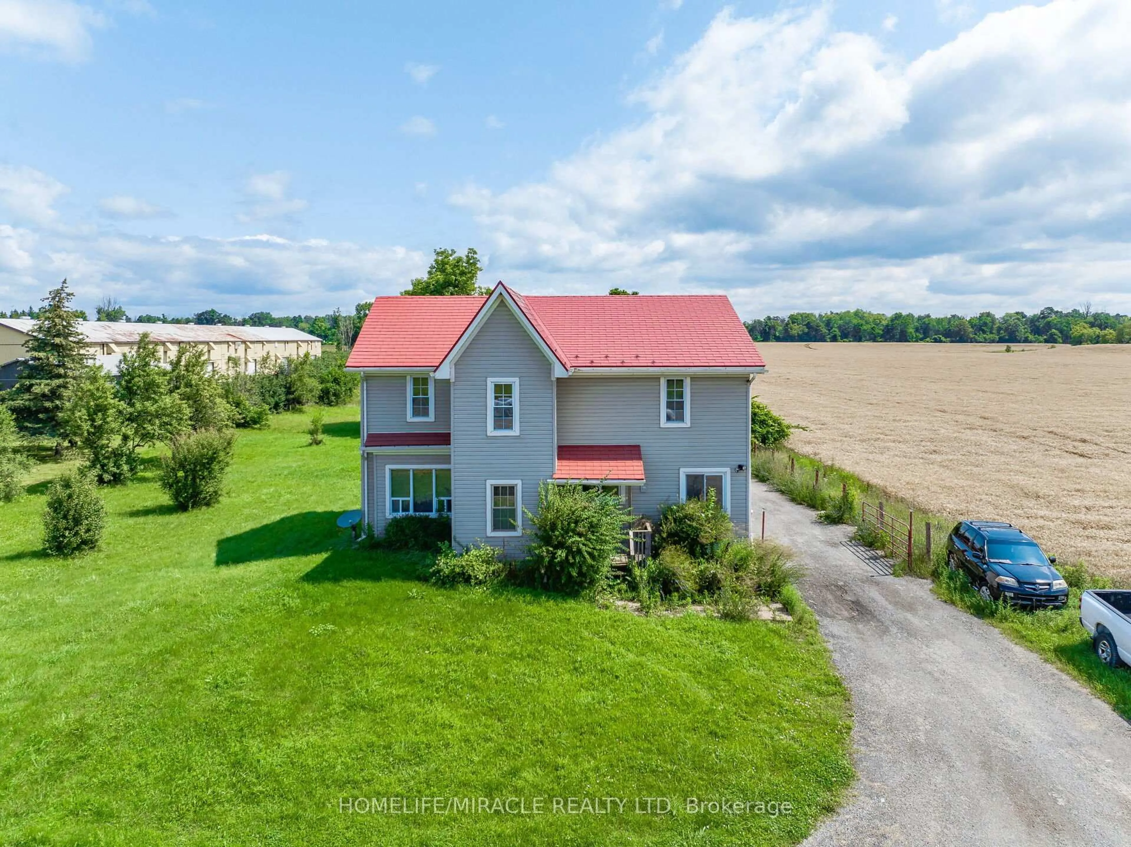 A pic from outside/outdoor area/front of a property/back of a property/a pic from drone, unknown for 1388 Highway 6, Hamilton Ontario L8N 2Z7