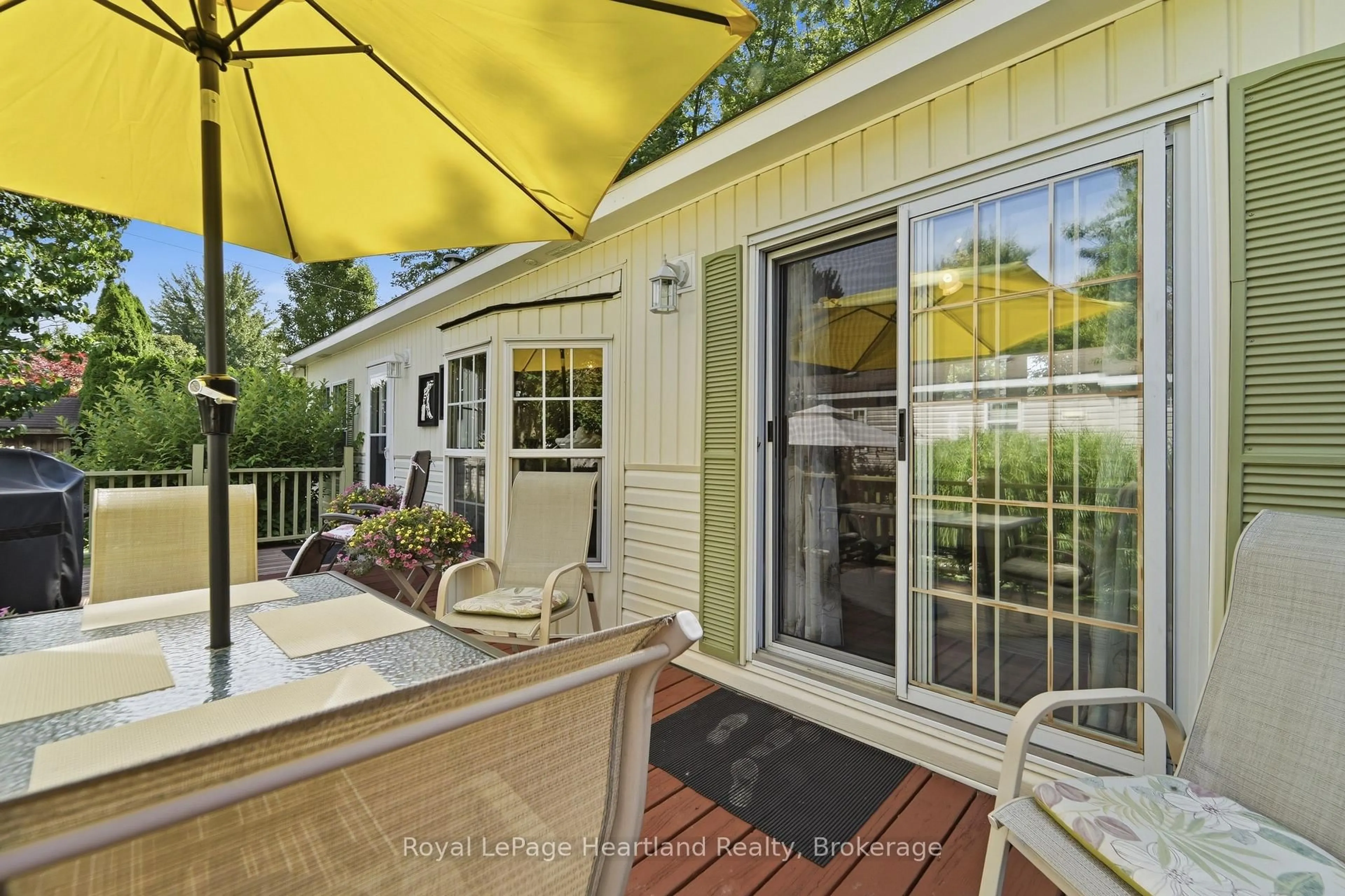 Patio, unknown for 9 Club Terr, Bluewater Ontario N0M 1G0