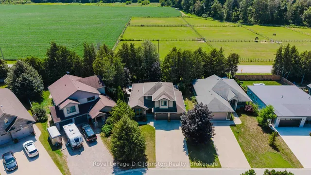 482 CREEKWOOD Dr, Saugeen Shores 5