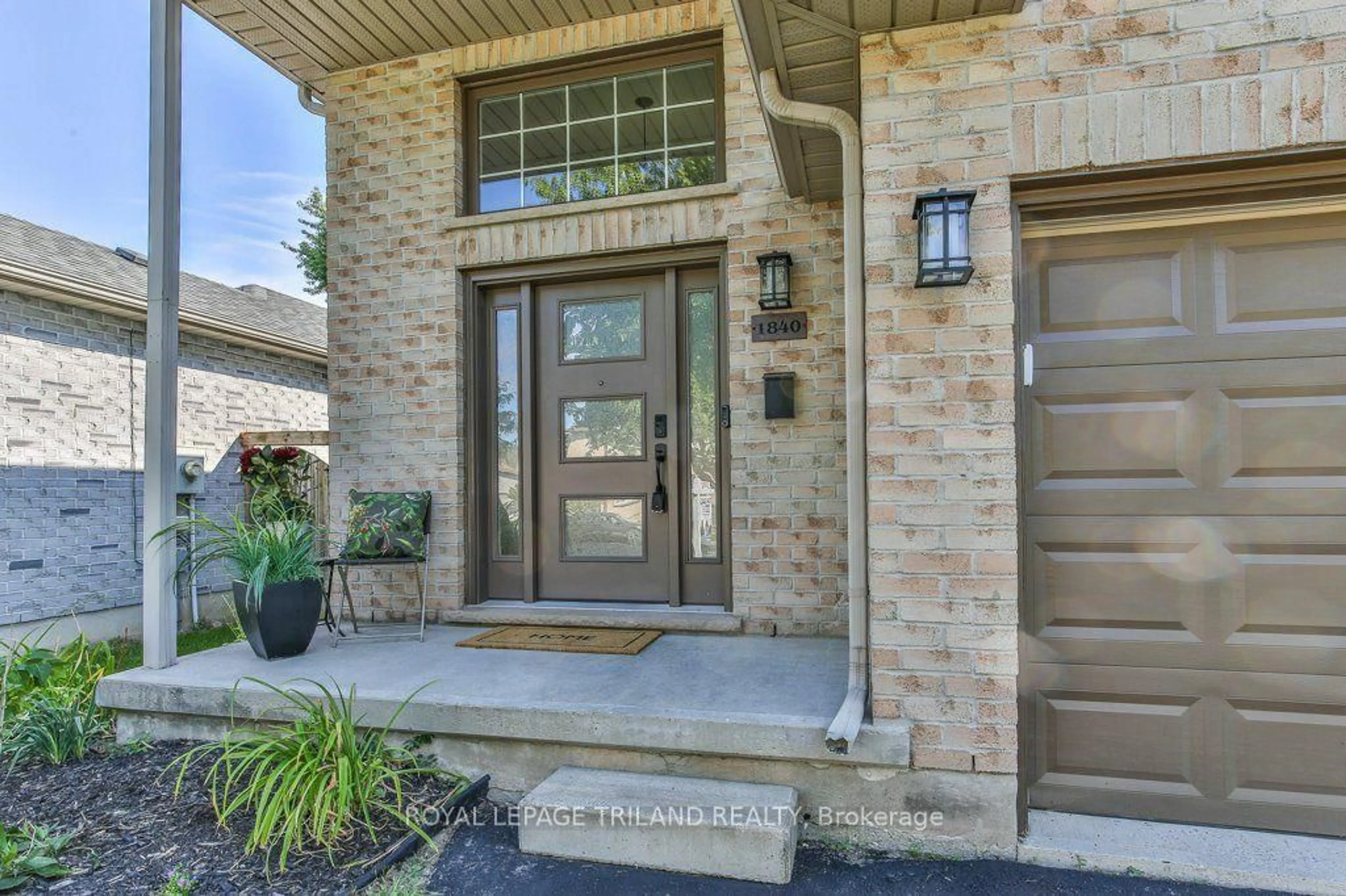 Home with brick exterior material, street for 1840 MARCONI Blvd, London East Ontario N5V 4Y1