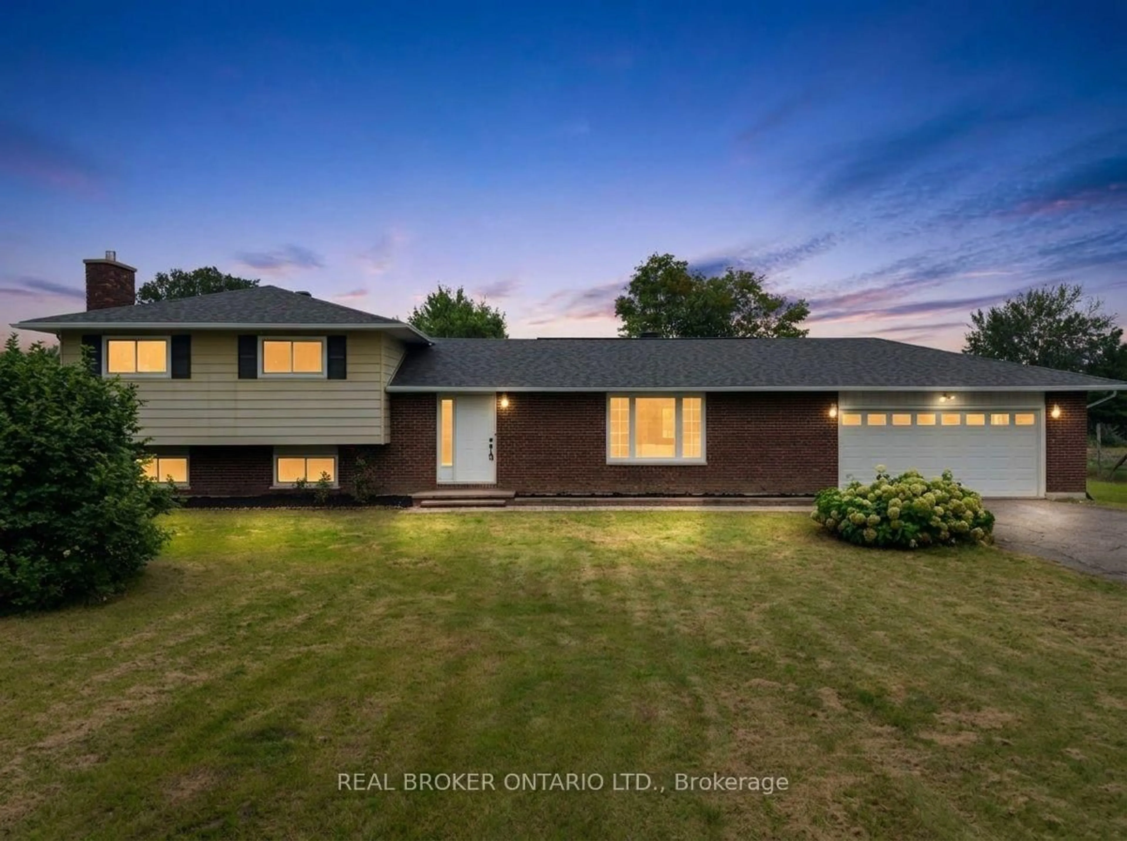 A pic from outside/outdoor area/front of a property/back of a property/a pic from drone, unknown for 672 Line 3 Line, Elizabethtown-Kitley Ontario K0G 1G0