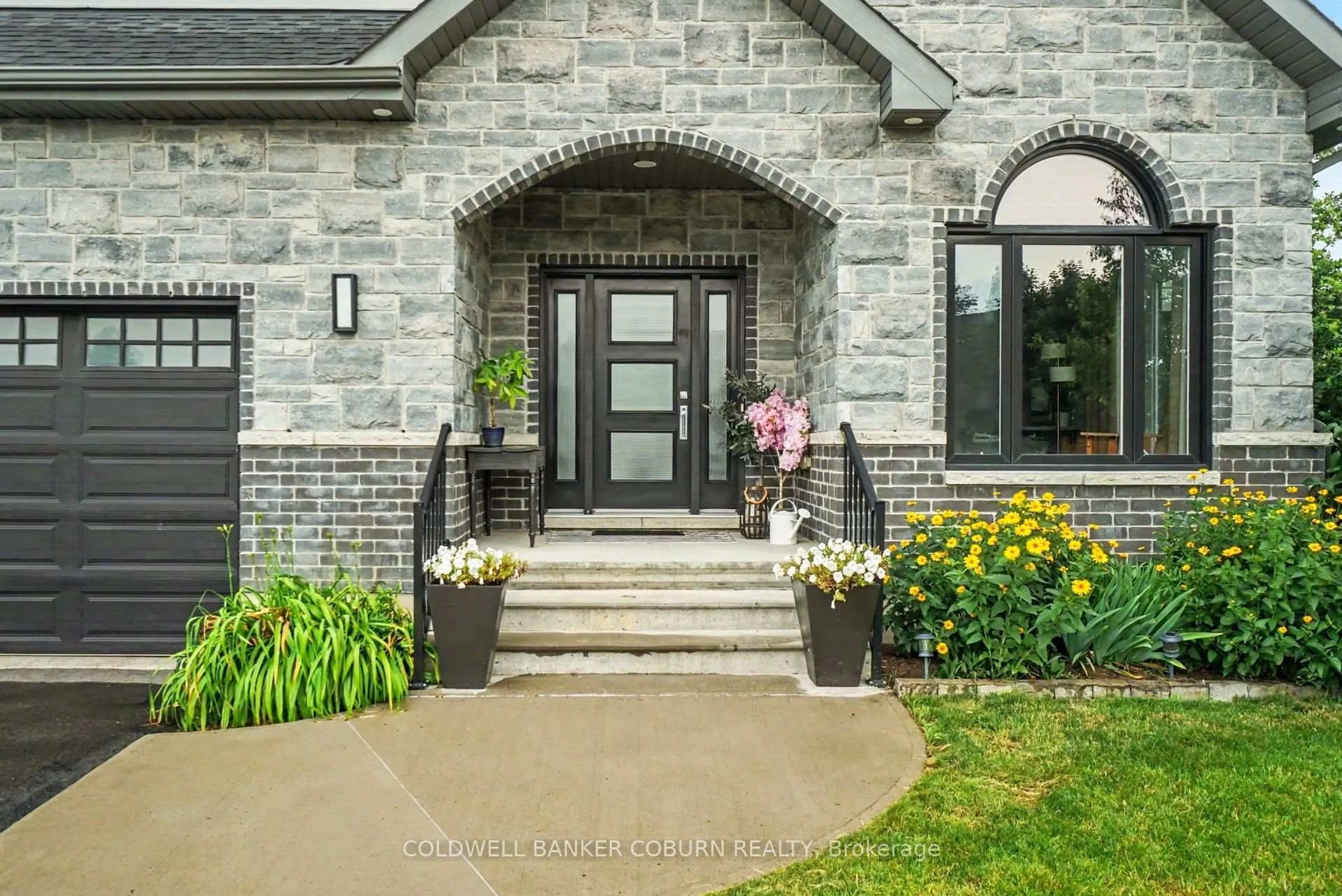 Home with brick exterior material, street for 88 Tabitha Cres, North Dundas Ontario K0C 1H0