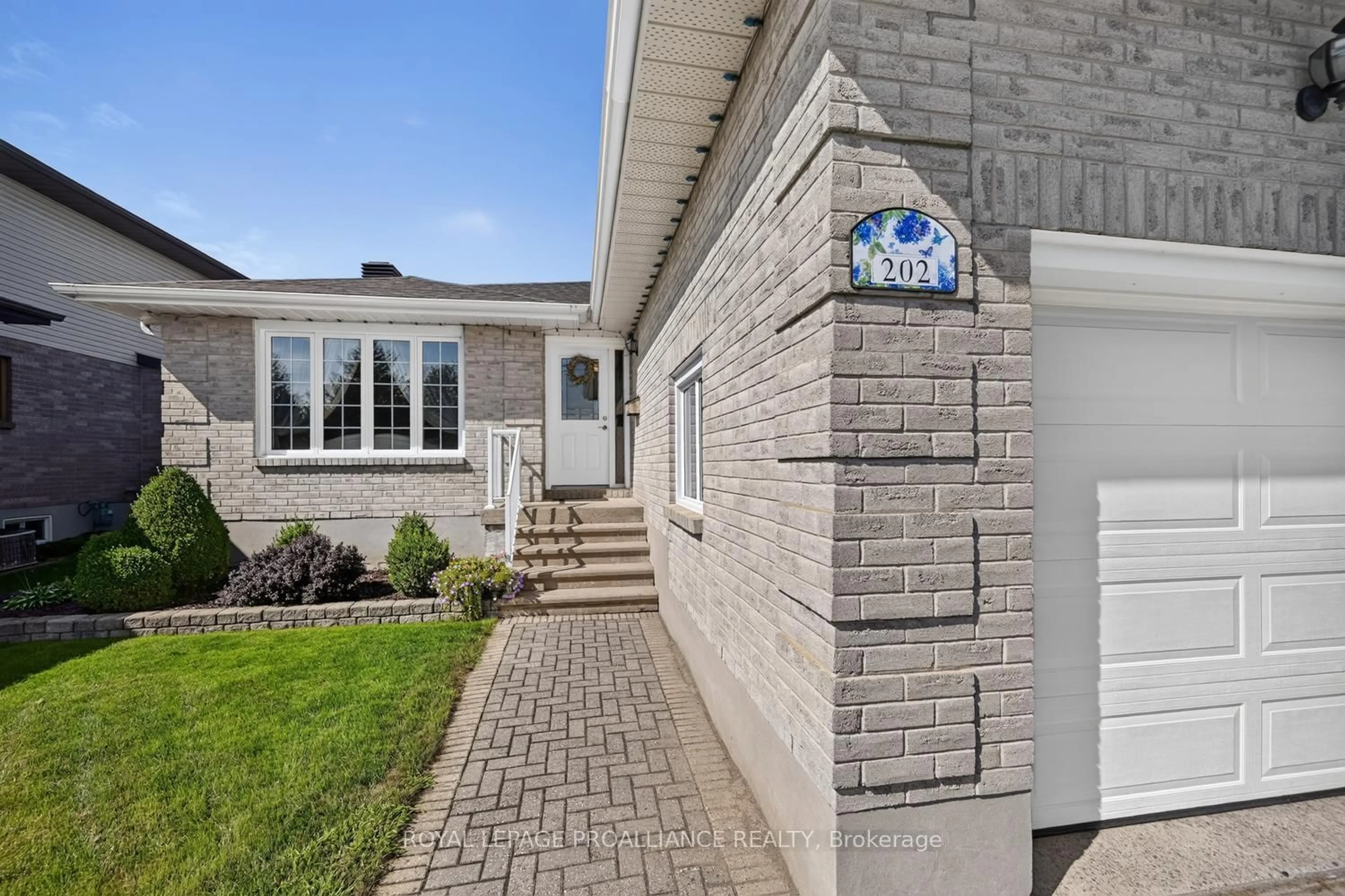 Home with brick exterior material, street for 202 Beley St, Brockville Ontario K6V 6Z8