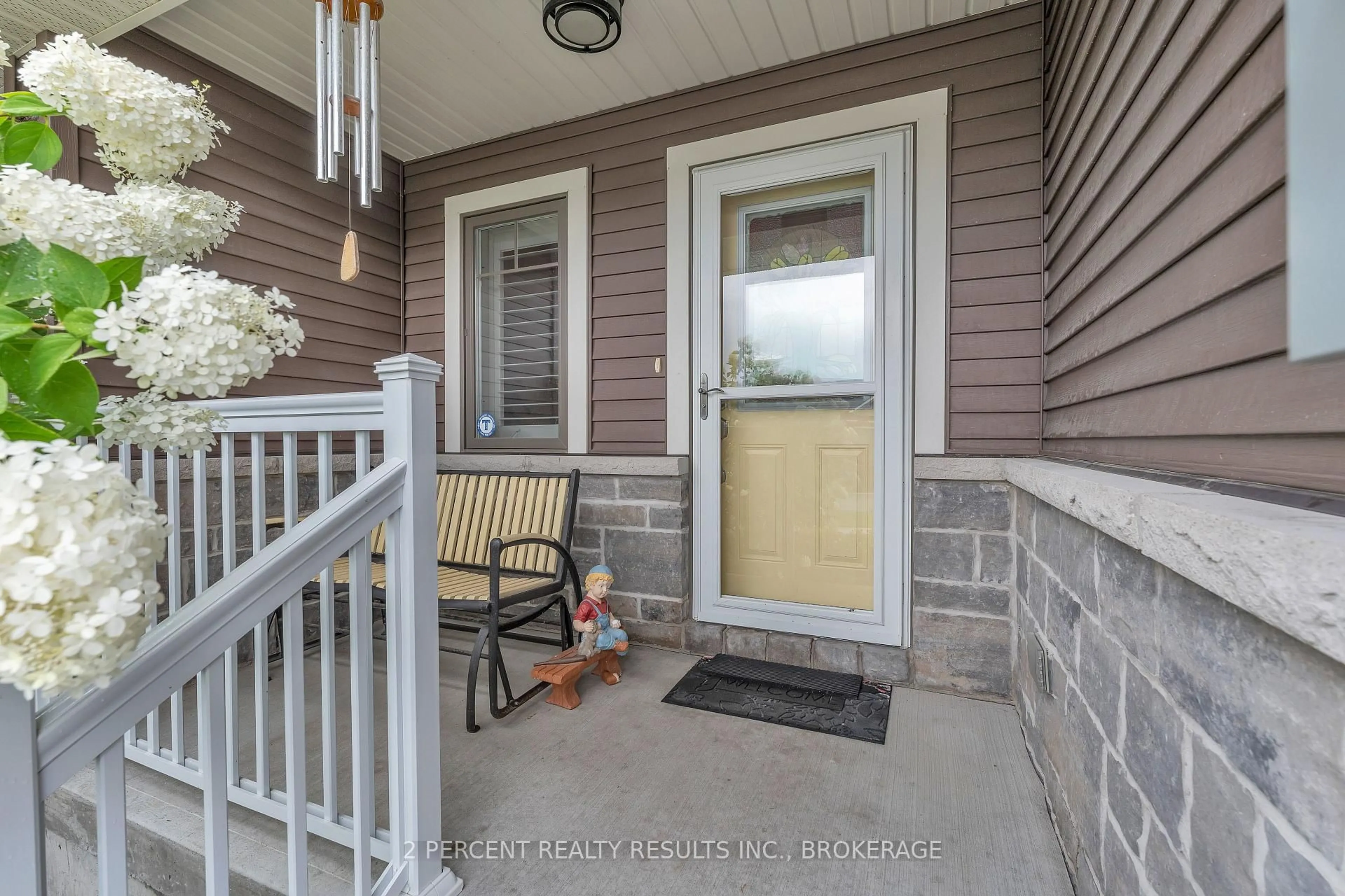 Indoor entryway for 36 Sandhu Cres, Belleville Ontario K8P 0G7