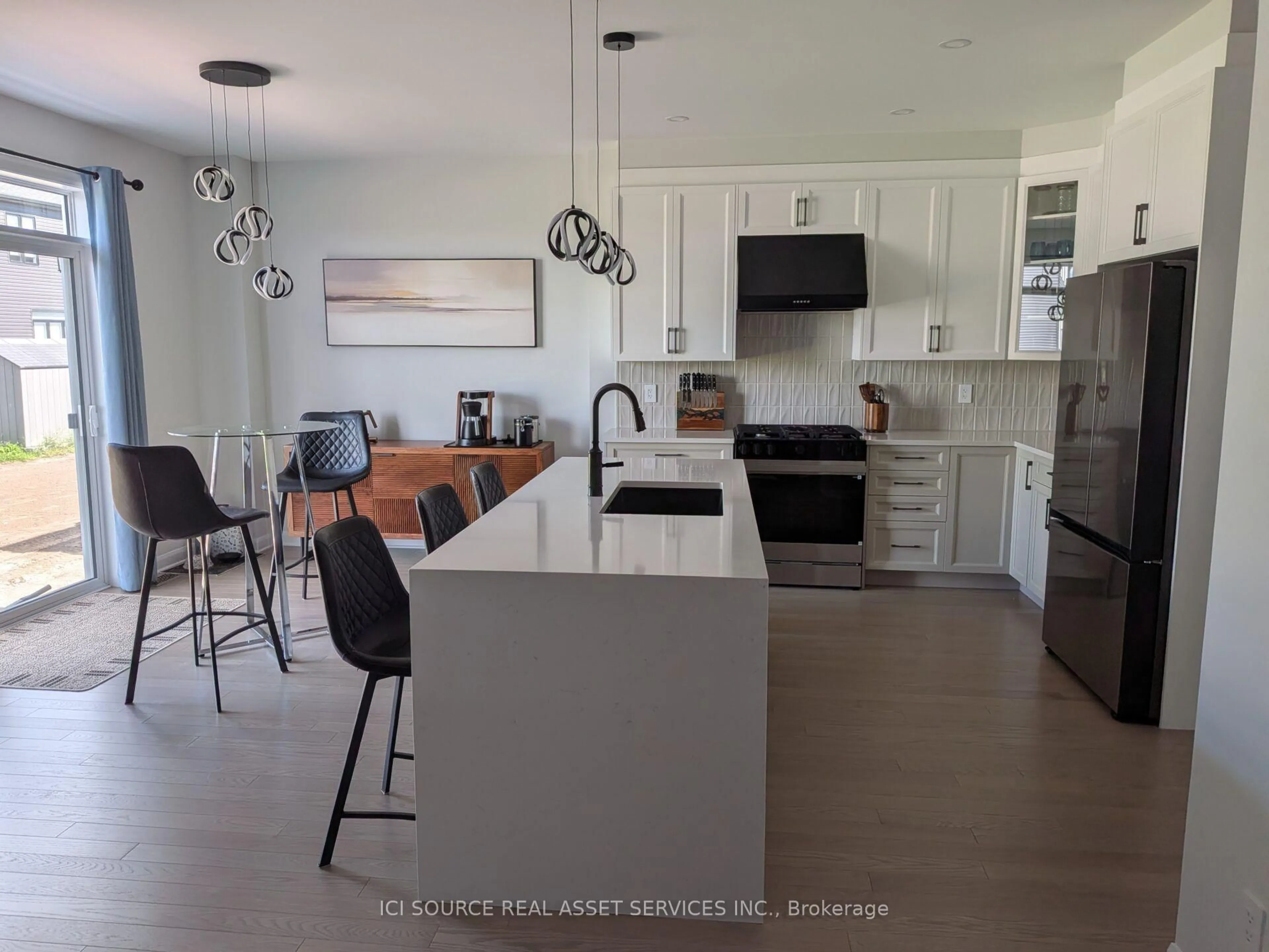 Open concept kitchen, ceramic/tile floor for 2032 Wanderer Ave, Manotick Ontario K4M 0X2