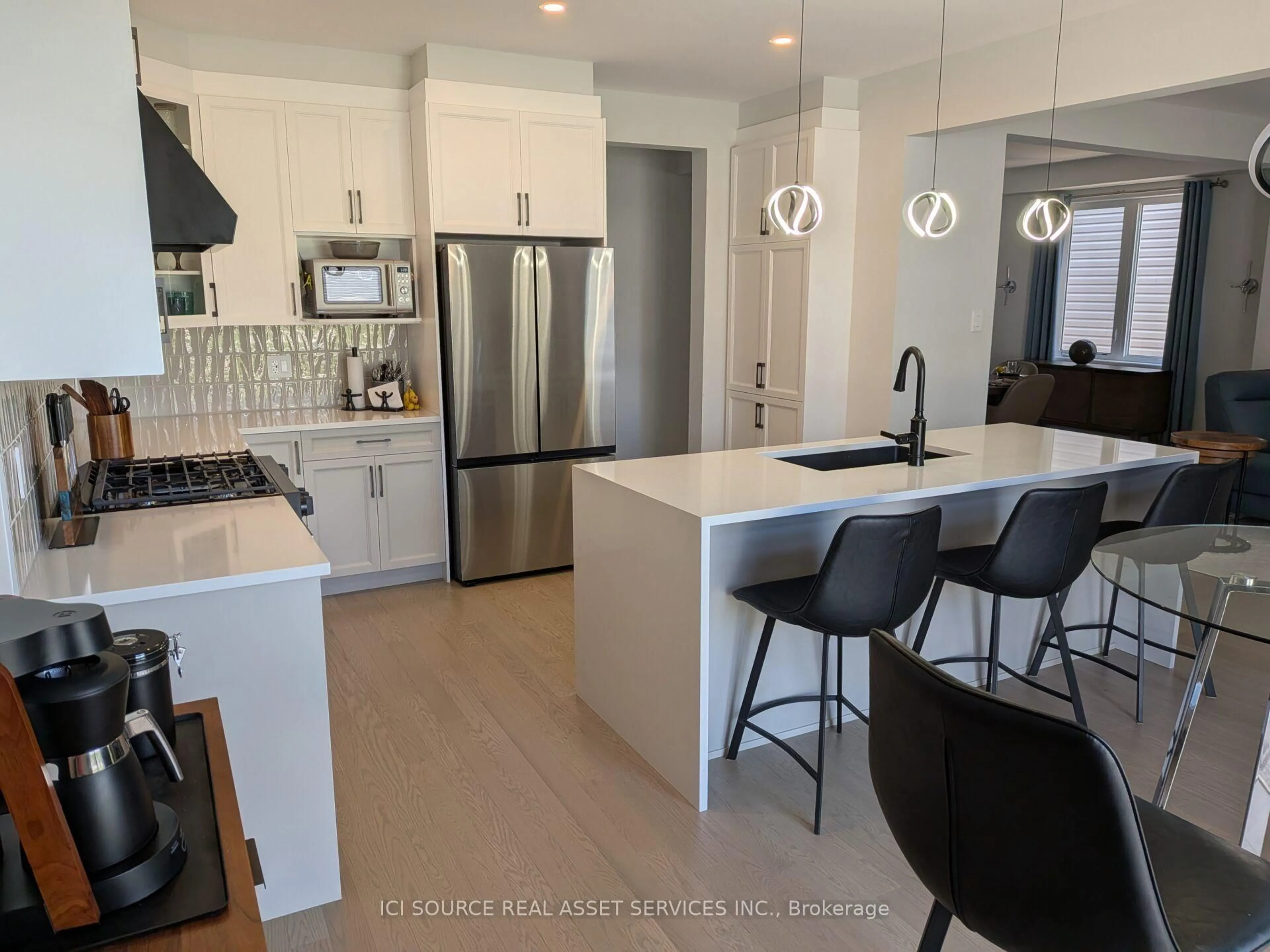 Open concept kitchen, ceramic/tile floor for 2032 Wanderer Ave, Manotick Ontario K4M 0X2
