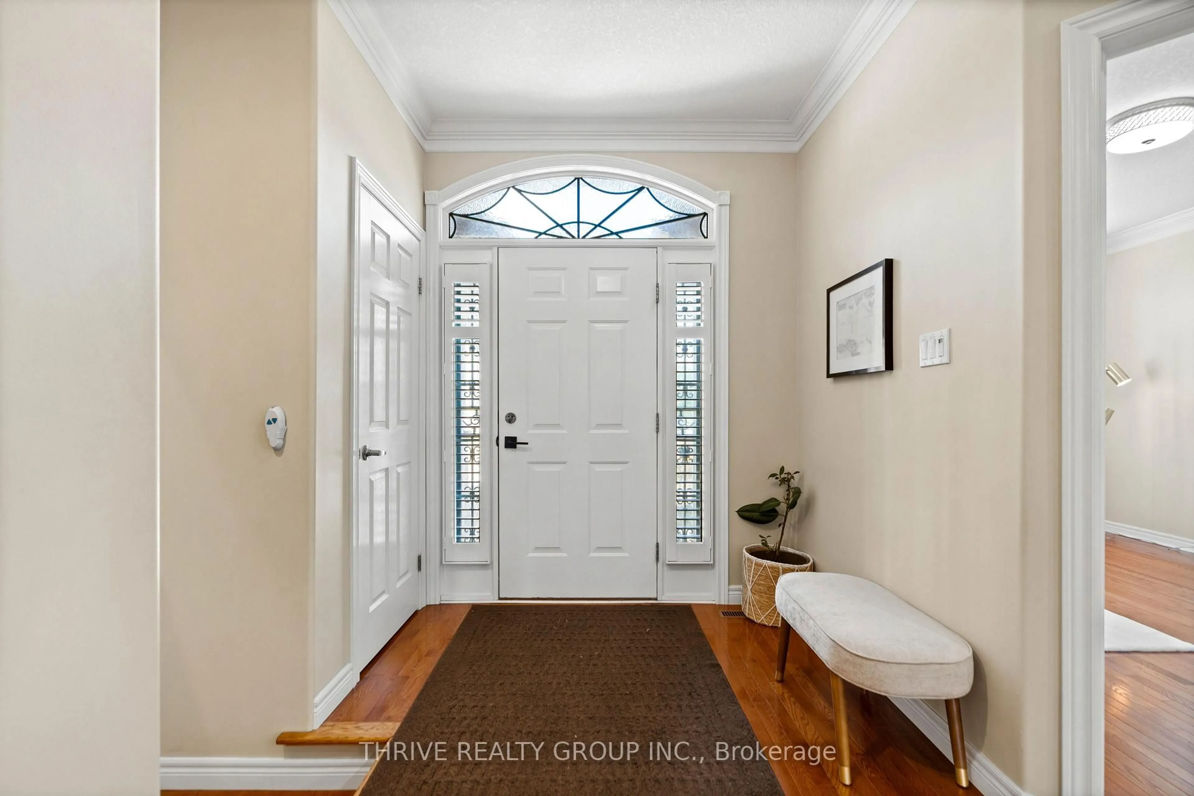 Indoor entryway for 1193 Thornley St, London South Ontario N6K 4V5