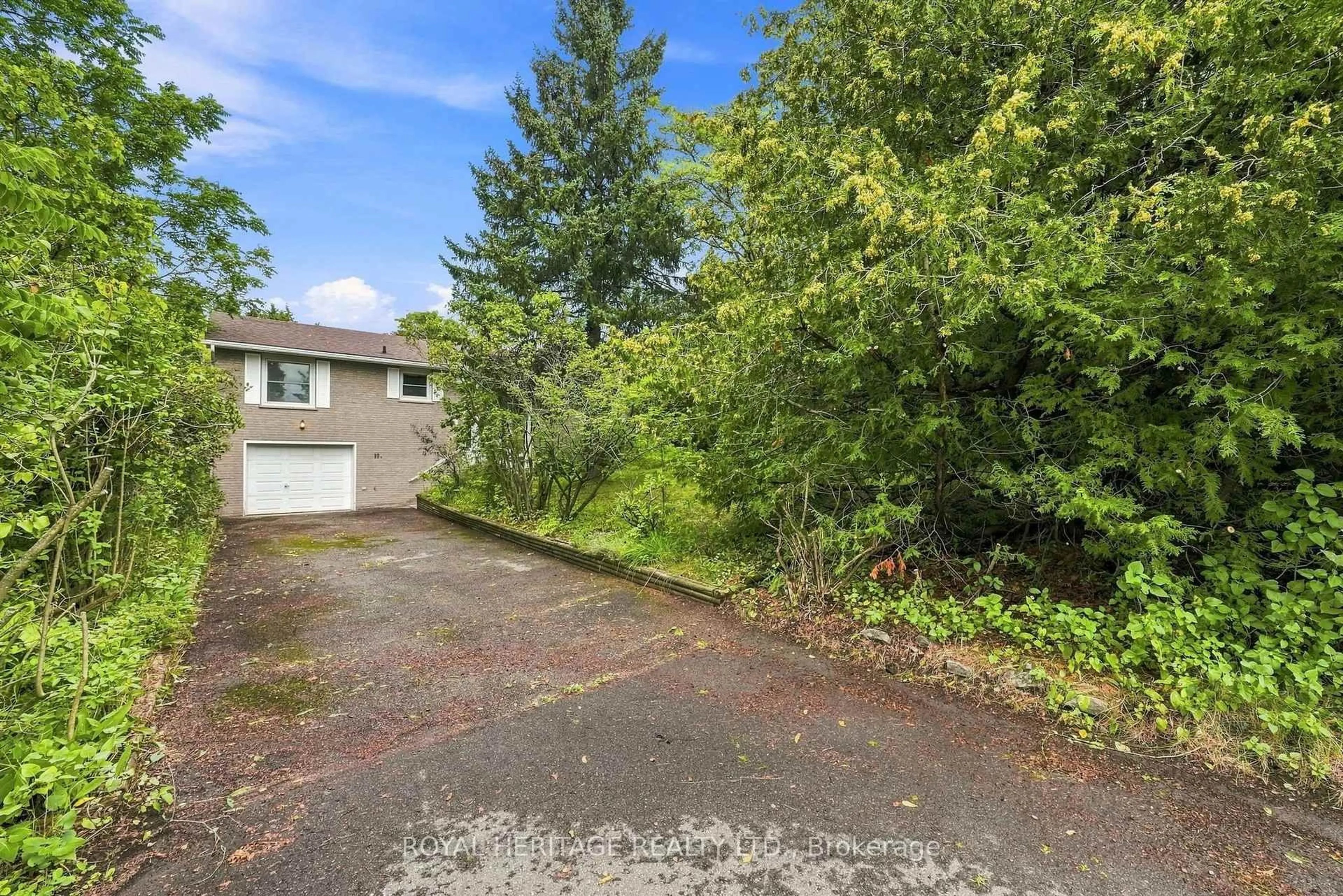 A pic from outside/outdoor area/front of a property/back of a property/a pic from drone, street for 19A Park St, Cramahe Ontario K0K 1S0