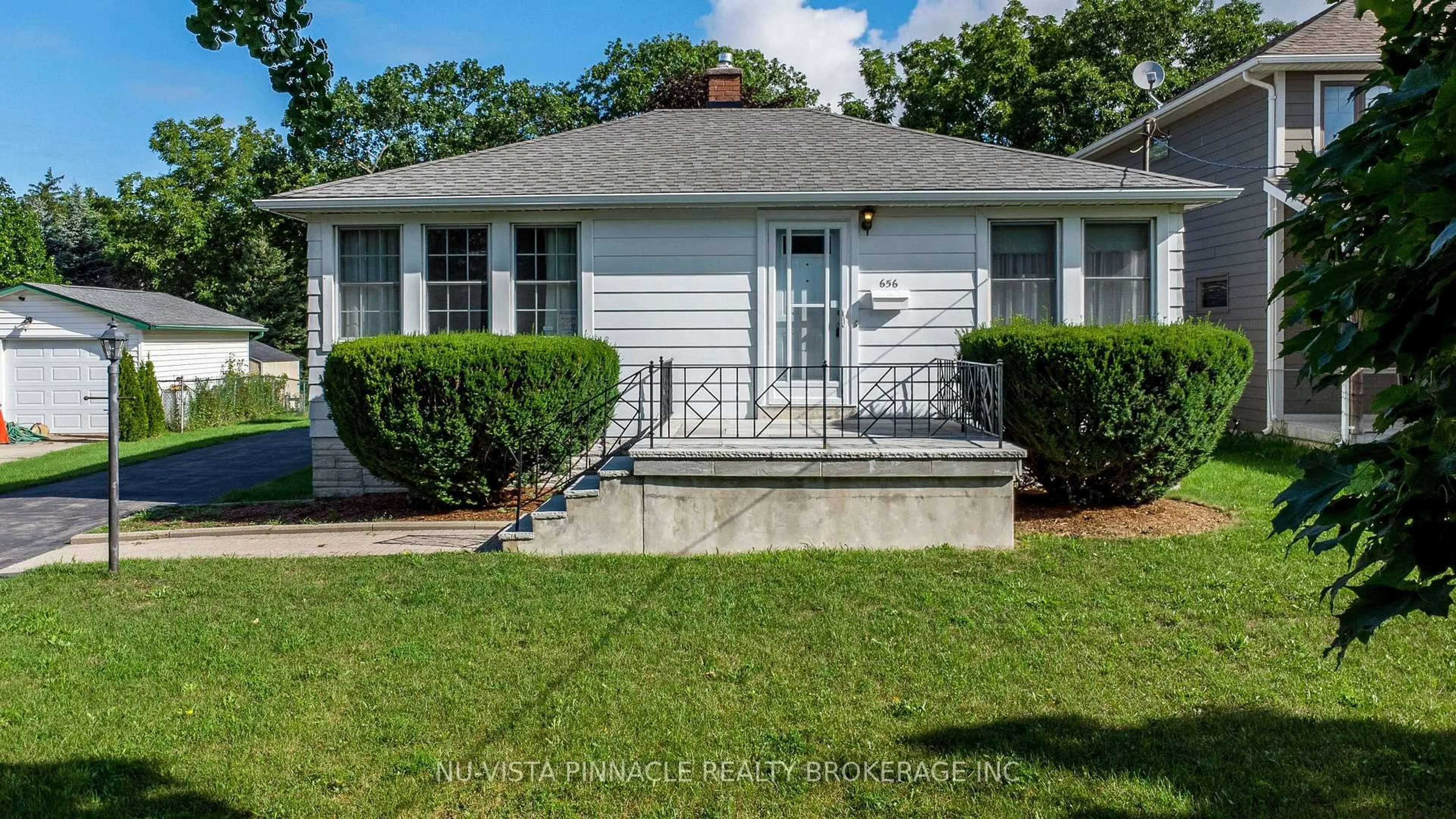 Home with vinyl exterior material, street for 656 Winblest Ave, London South Ontario N6C 3C5