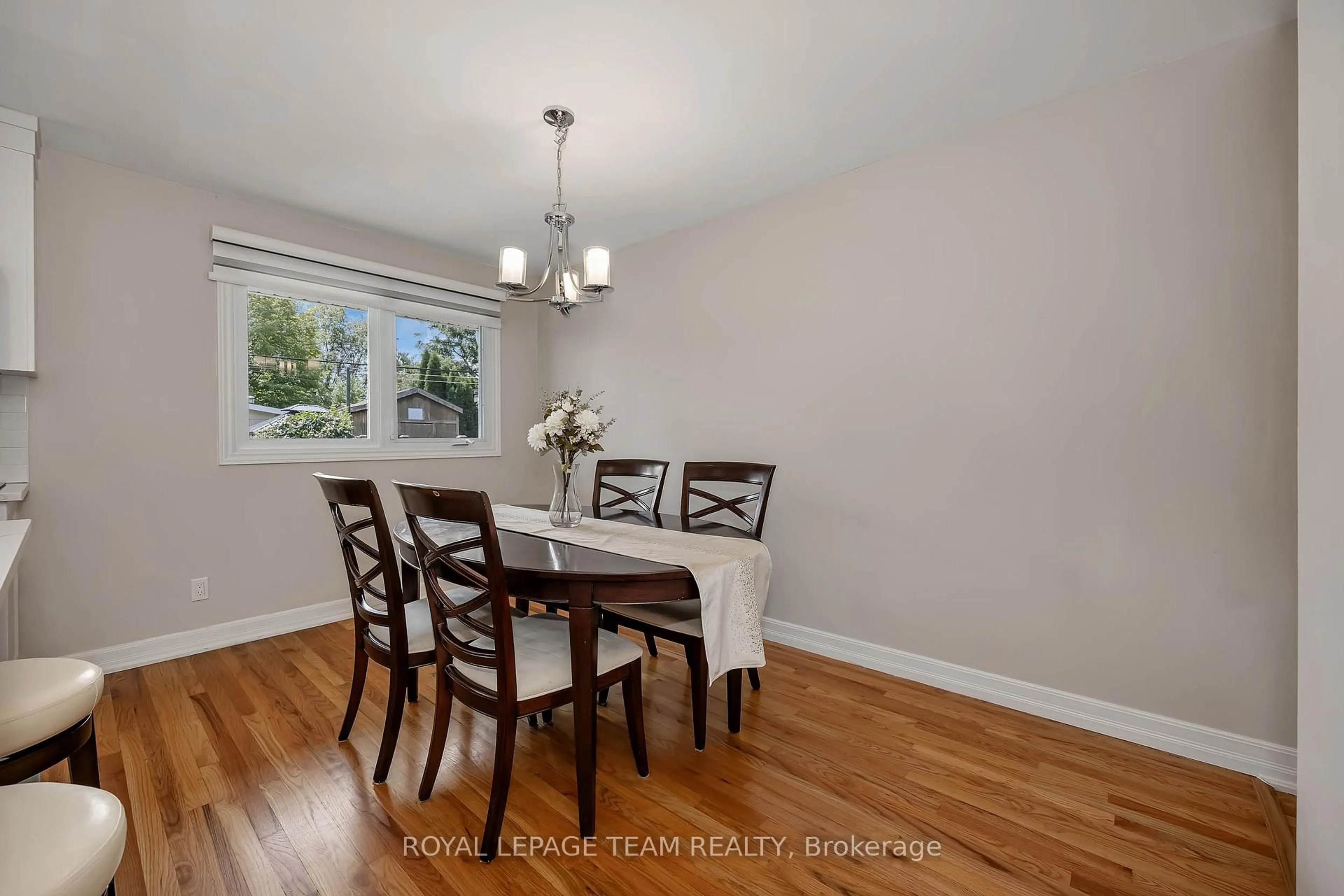 Dining room, wood/laminate floor for 2196 Carnegie St, Ottawa Ontario K1G 2V5