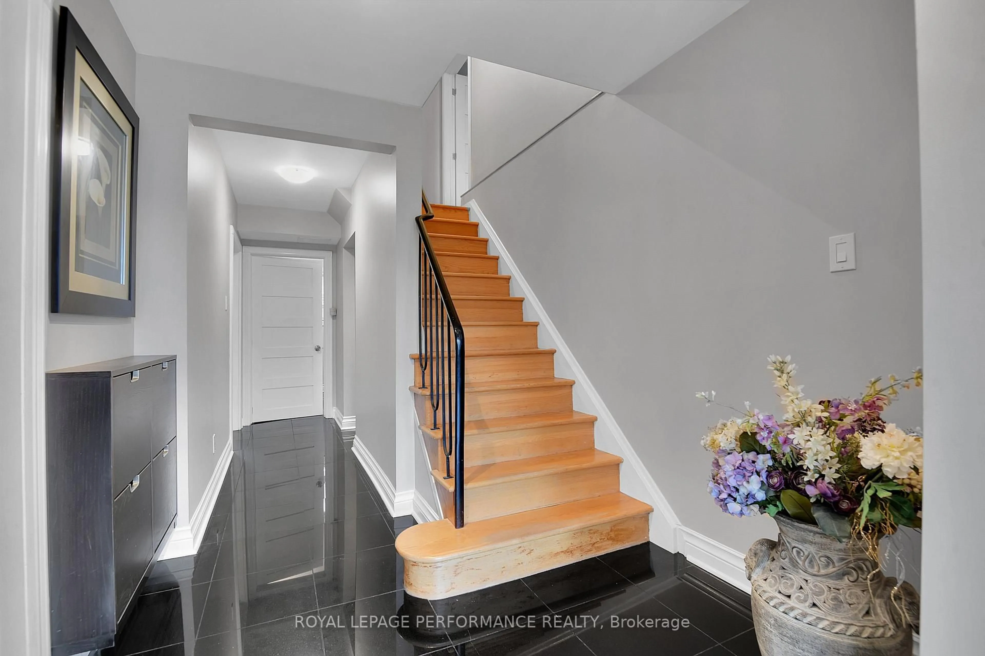 Unknown for 1841 Beattie Ave, Ottawa Ontario K1H 5R7