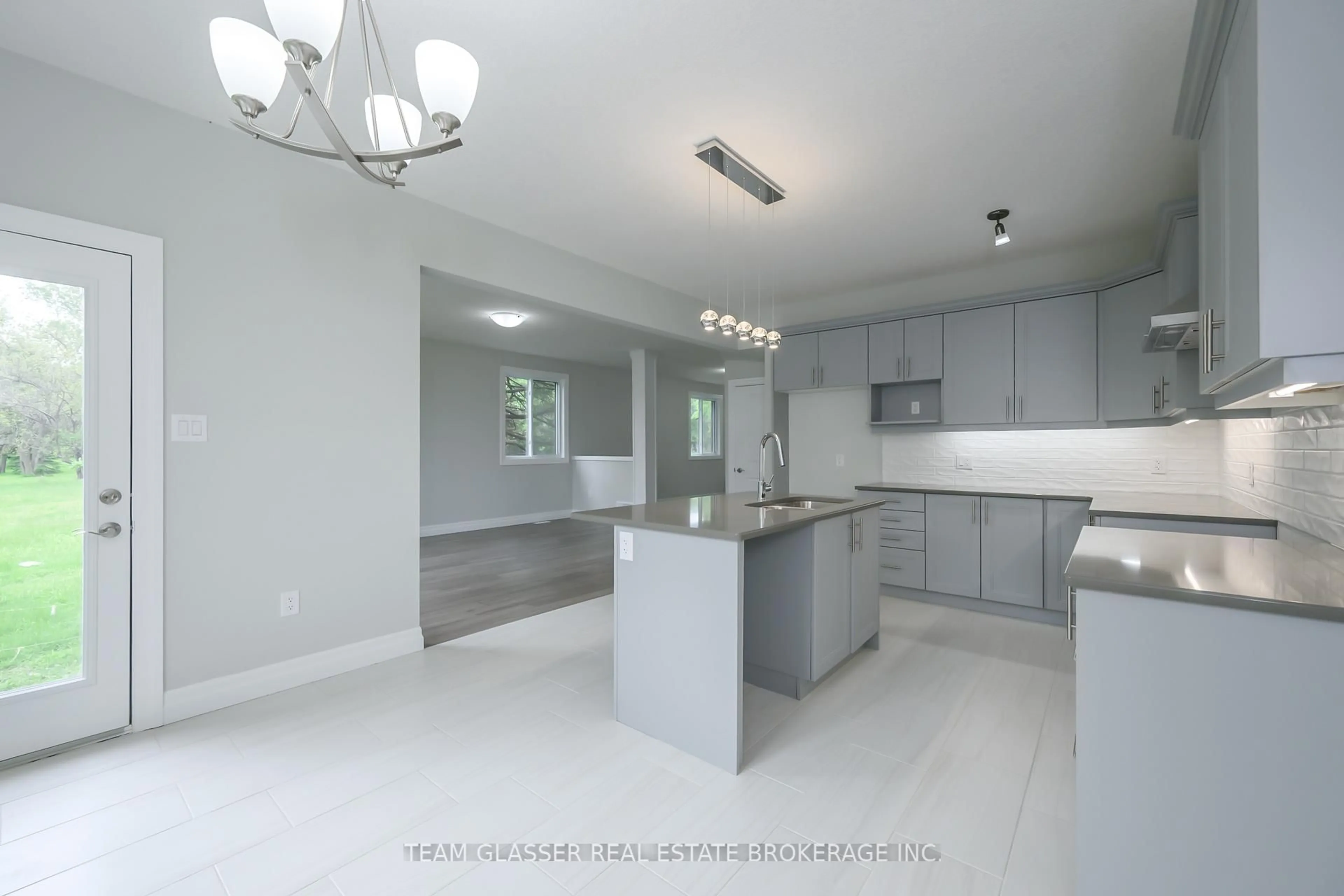 Open concept kitchen, unknown for 1604 Chickadee Tr, London South Ontario N6N 1K2