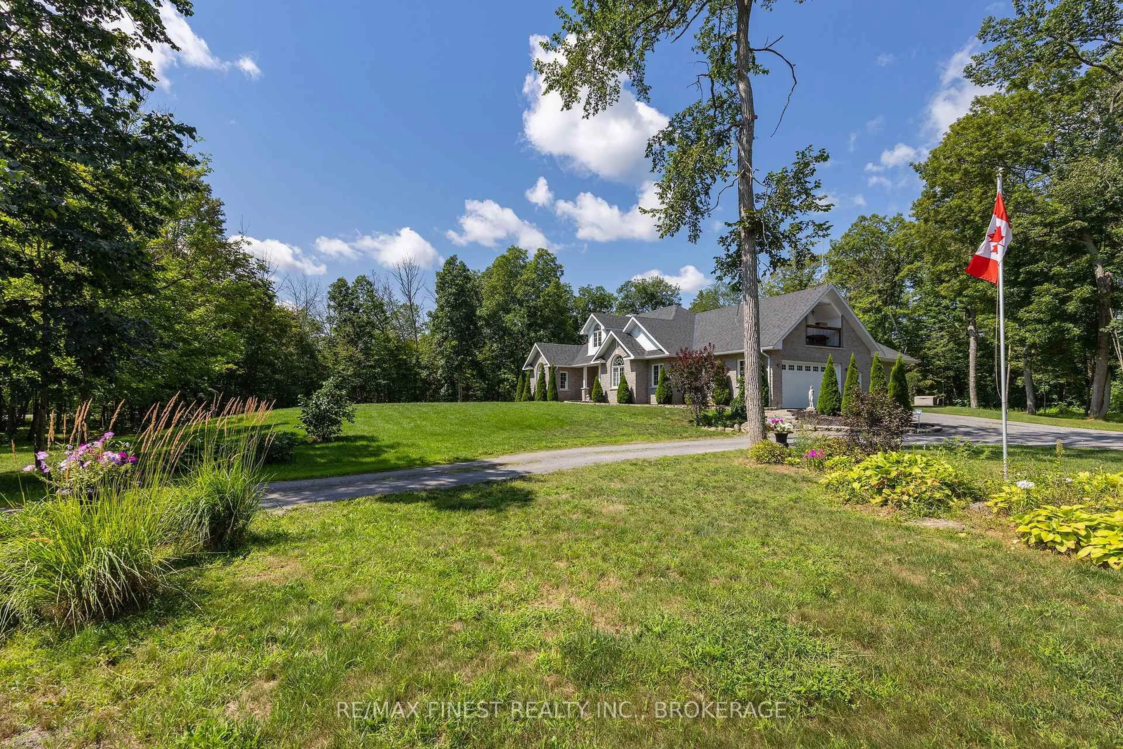 A pic from outside/outdoor area/front of a property/back of a property/a pic from drone, unknown for 1197 Mccullough Rd, Shannonville Ontario K0K 2N0