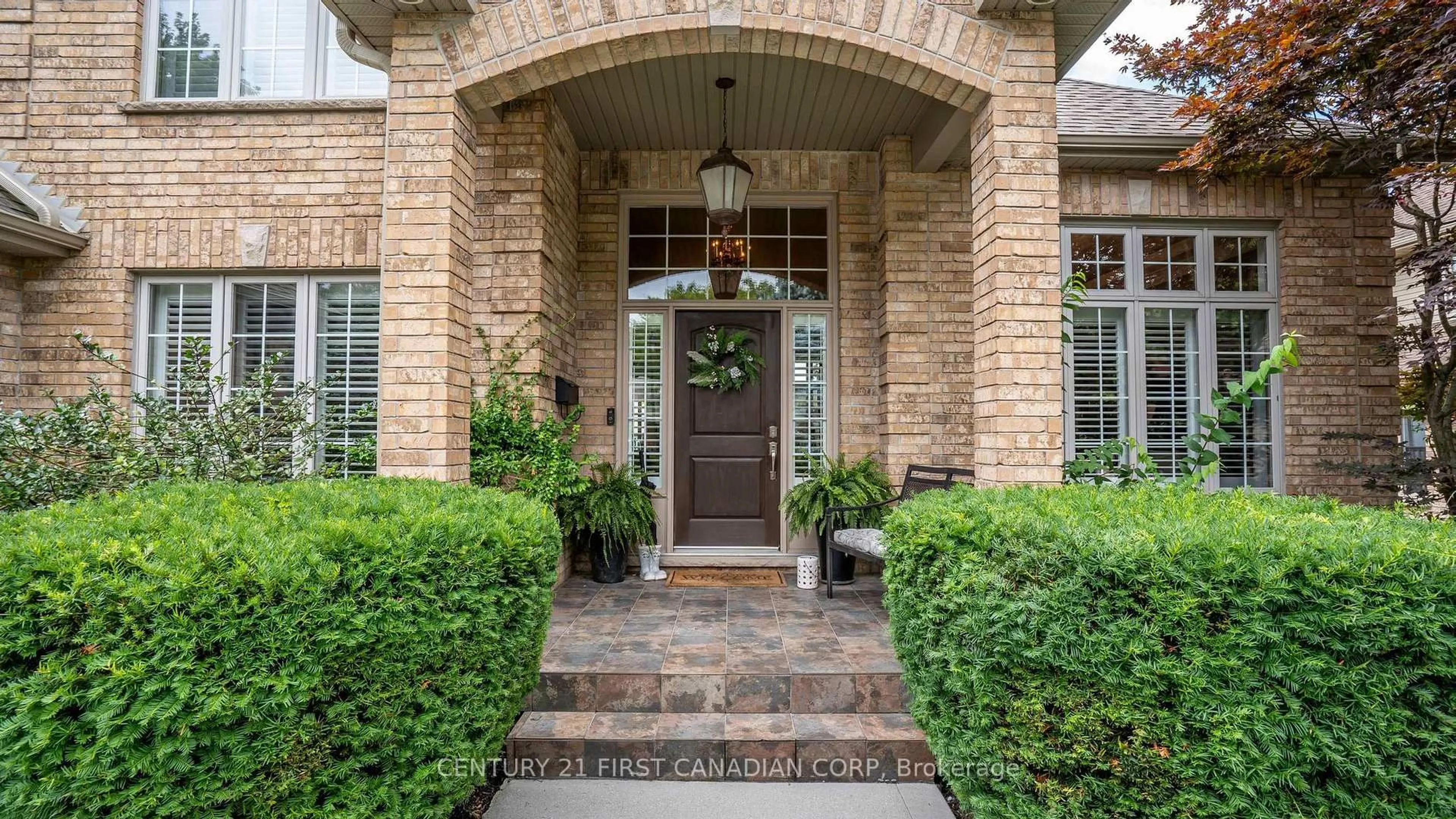 Unknown for 114 Longview Crt, London South Ontario N6K 4J1